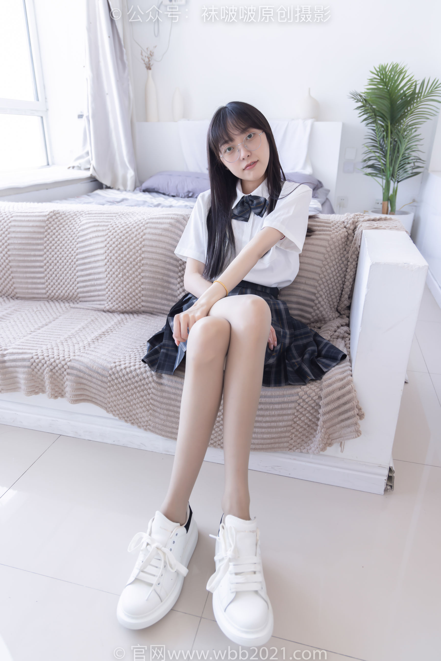 BoBoSocks袜啵啵 No.541 稚予 - 两双板鞋、薄灰丝、薄肉丝、jk制服/(140P)