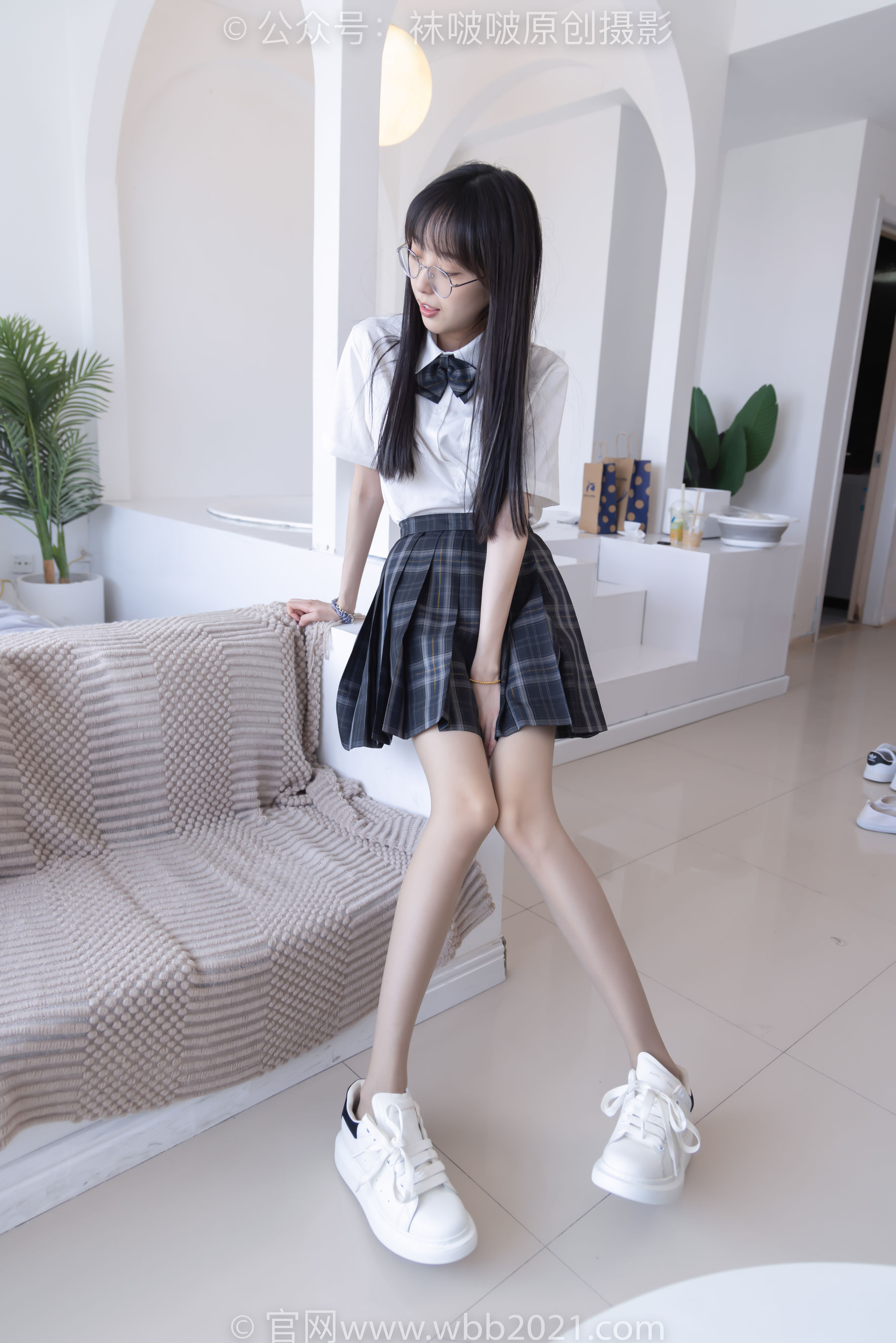 BoBoSocks袜啵啵 No.541 稚予 - 两双板鞋、薄灰丝、薄肉丝、jk制服/(140P)