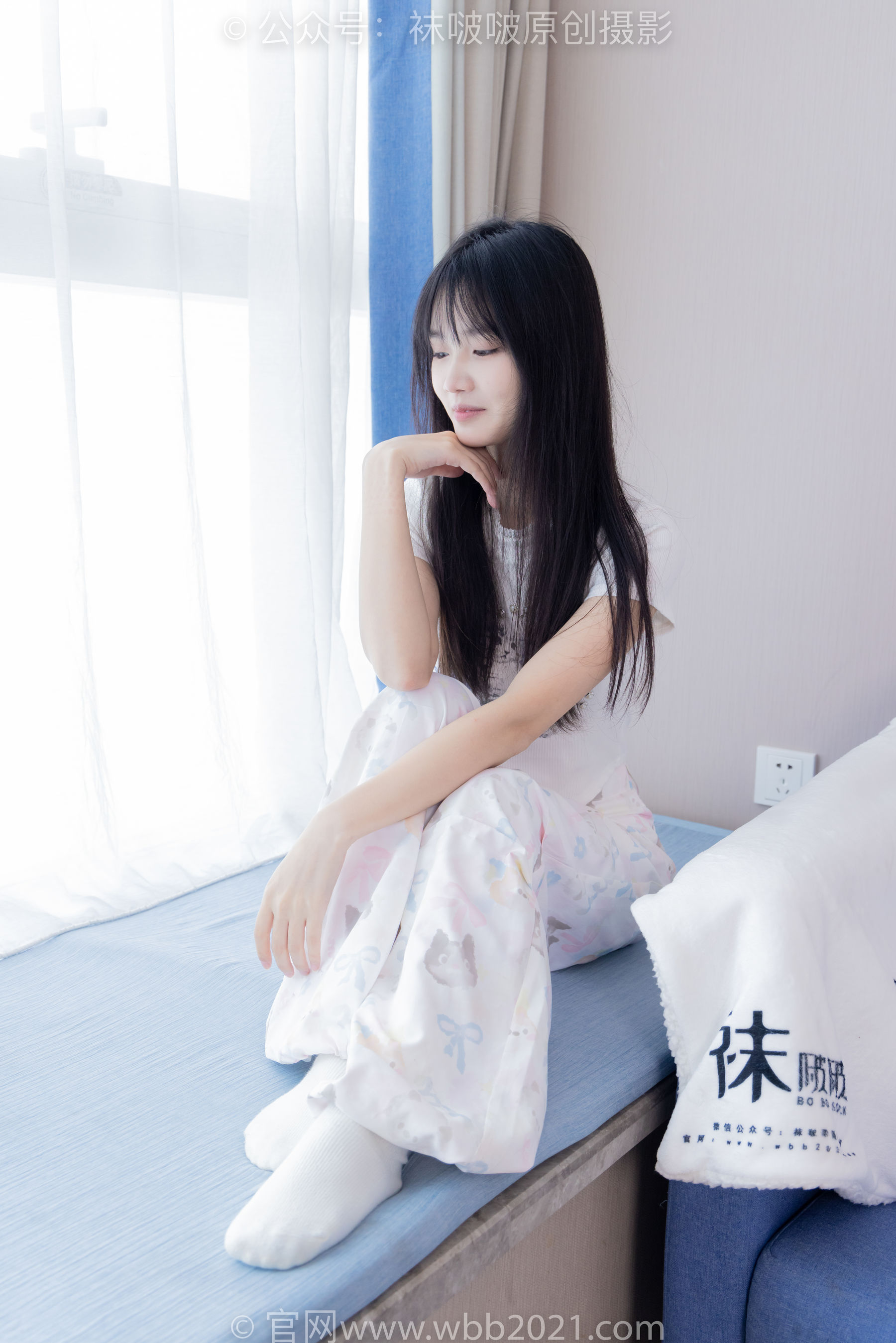 BoBoSocks袜啵啵 No.550 甜甜圈 - 板鞋自然穿脏白棉袜/(148P)