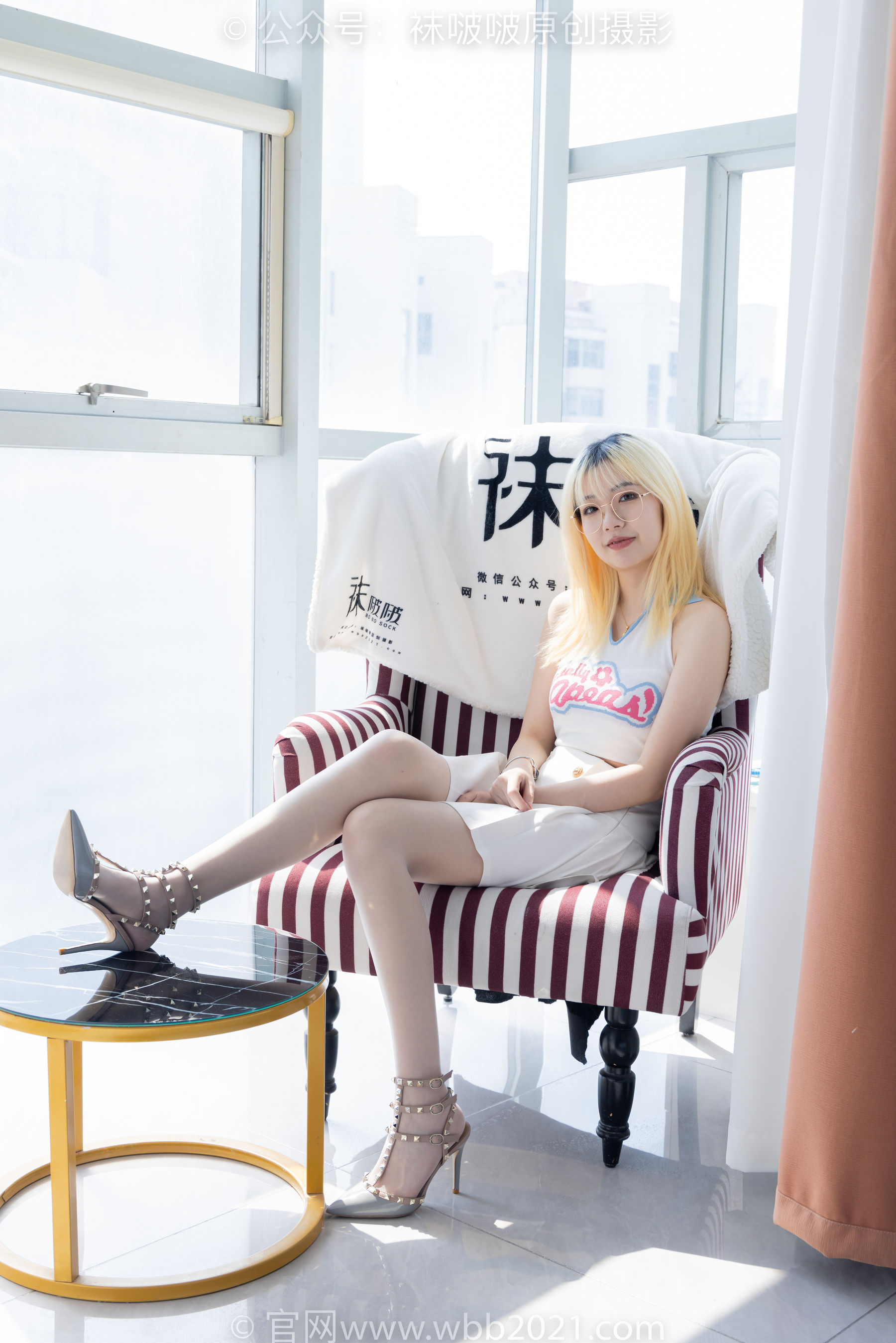 BoBoSocks袜啵啵 No.543 小甜豆 高跟鞋、油亮淡蓝丝、腰丝/(150P)