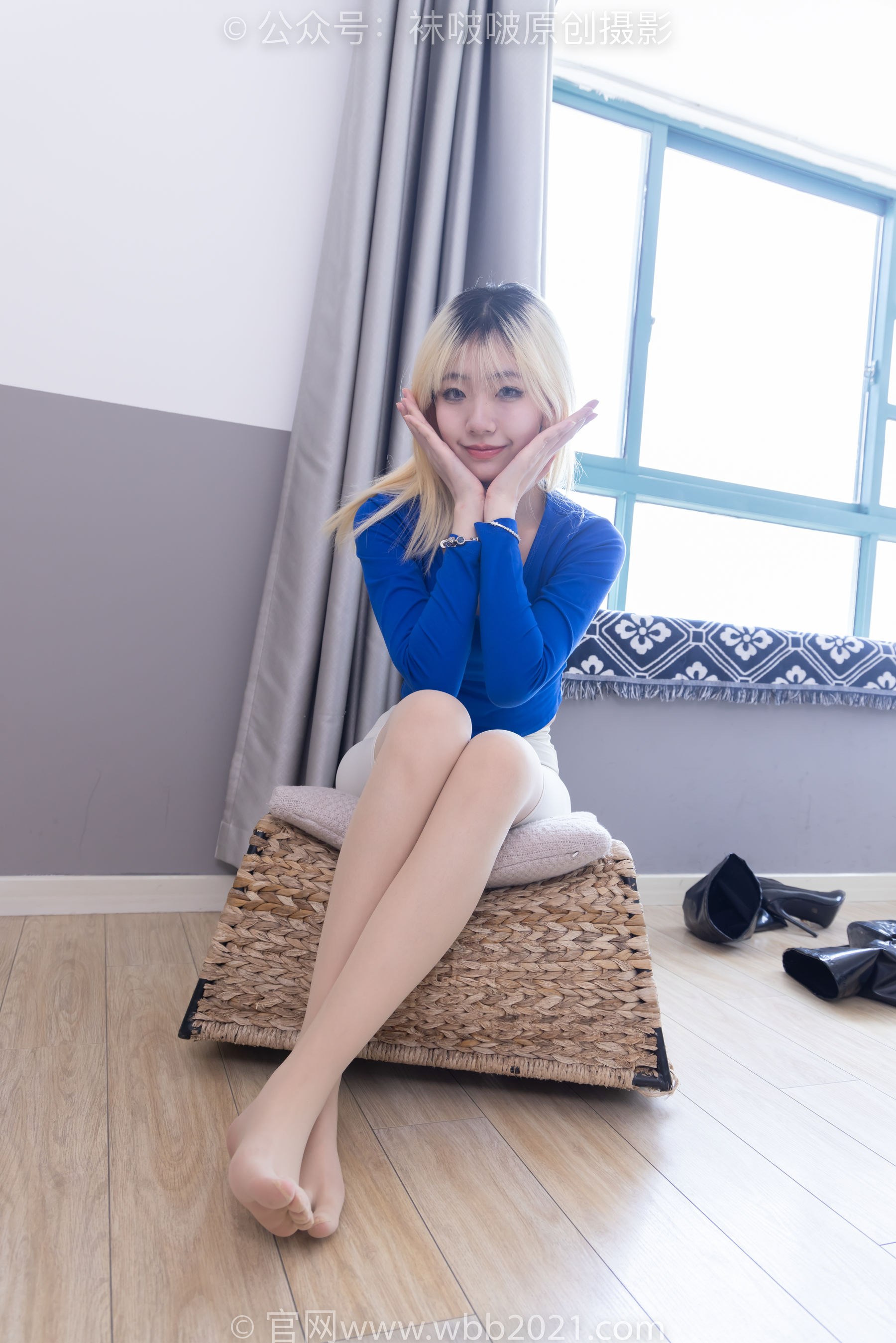 BoBoSocks袜啵啵 No.534 小甜豆 - 高跟长靴、油亮薄黑丝叠穿薄肉丝五指袜、瑜伽短裤裤里丝/(180P)