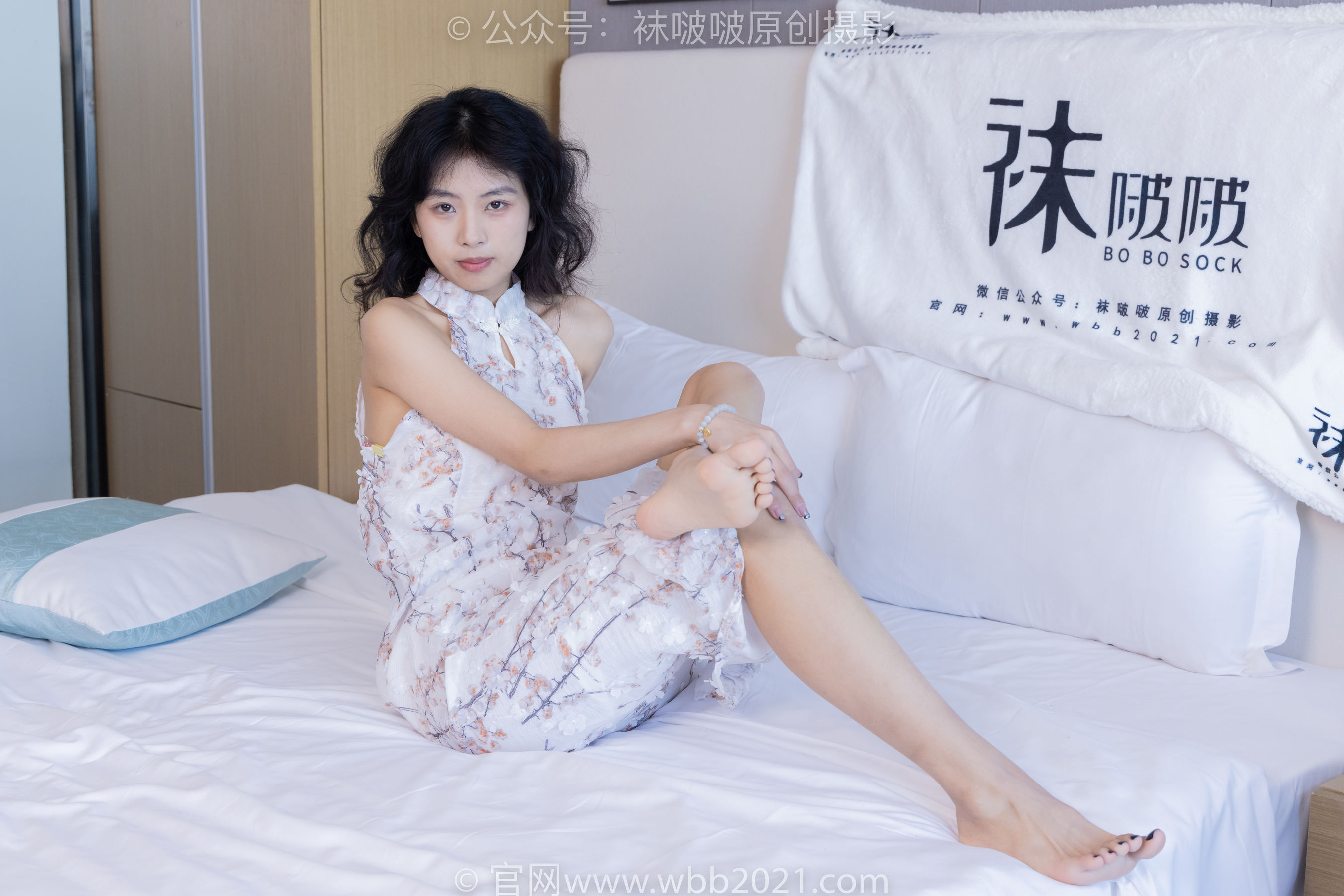 BoBoSocks袜啵啵 No.536 奶油 - 高跟鞋、薄肉丝、裸足淋酸奶剧情/(157P)