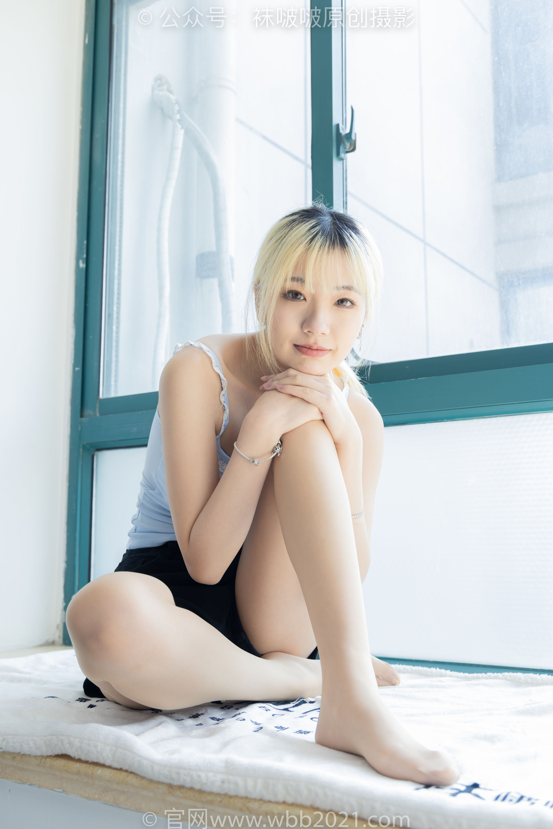 BoBoSocks袜啵啵 No.528 小甜豆 - 高跟长靴、薄白丝、薄黑丝、薄肉丝/(200P)