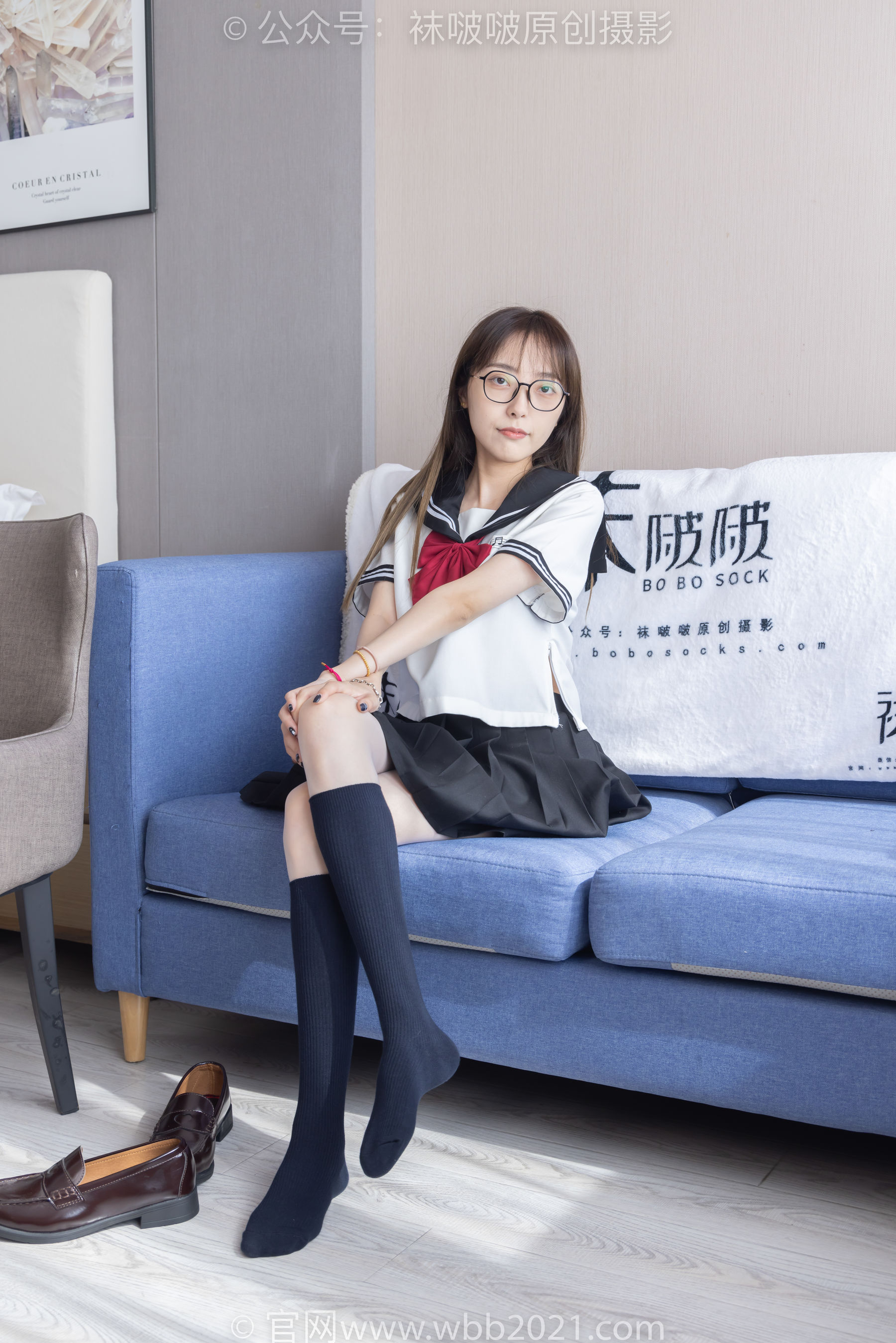 BoBoSocks袜啵啵 No.530 稚予 - 皮鞋、高跟鞋、深蓝色小腿棉袜、油亮白丝油亮肉丝、jk制服/(145P)