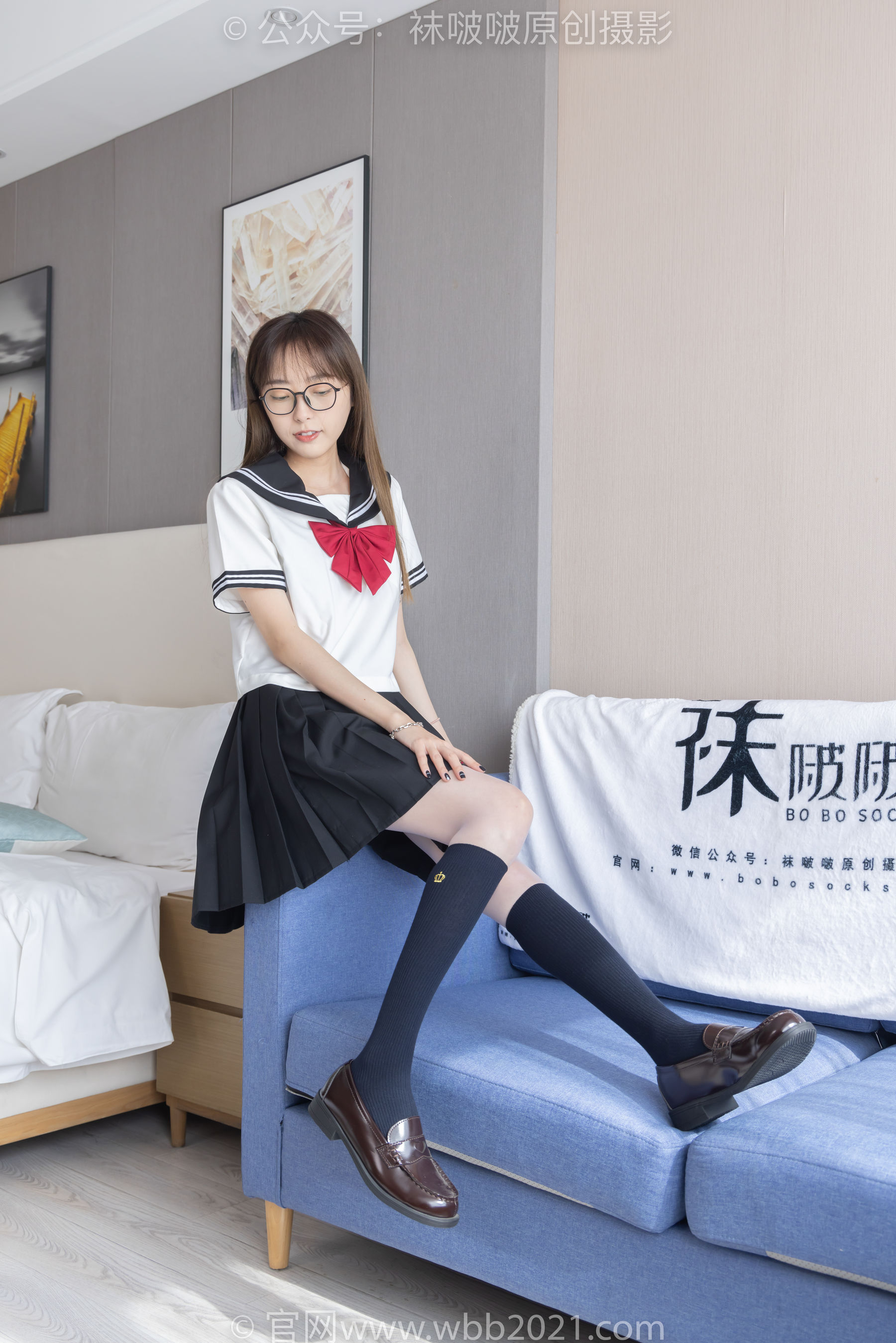 BoBoSocks袜啵啵 No.530 稚予 - 皮鞋、高跟鞋、深蓝色小腿棉袜、油亮白丝油亮肉丝、jk制服/(145P)