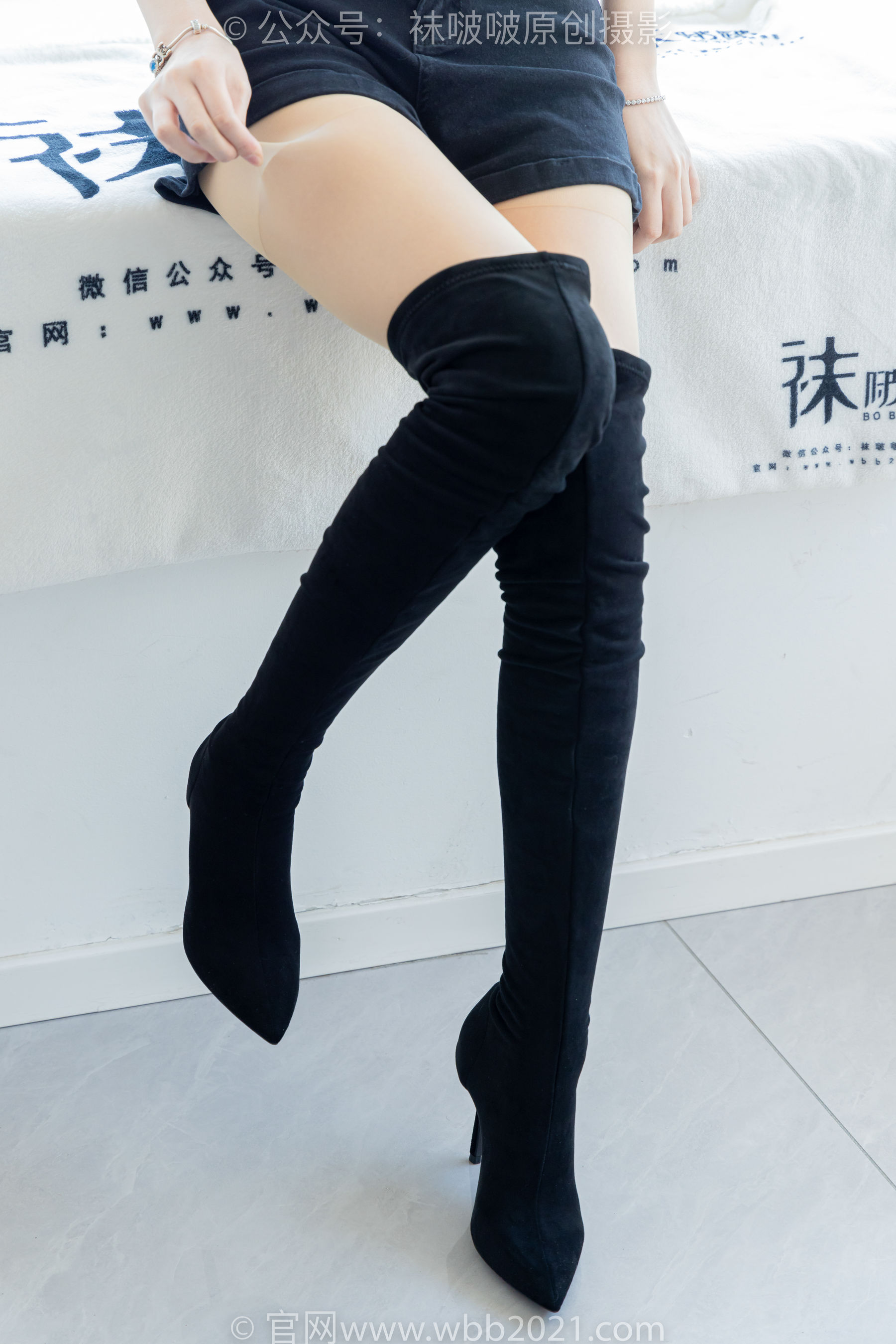 BoBoSocks袜啵啵 No.528 小甜豆 - 高跟长靴、薄白丝、薄黑丝、薄肉丝/(200P)