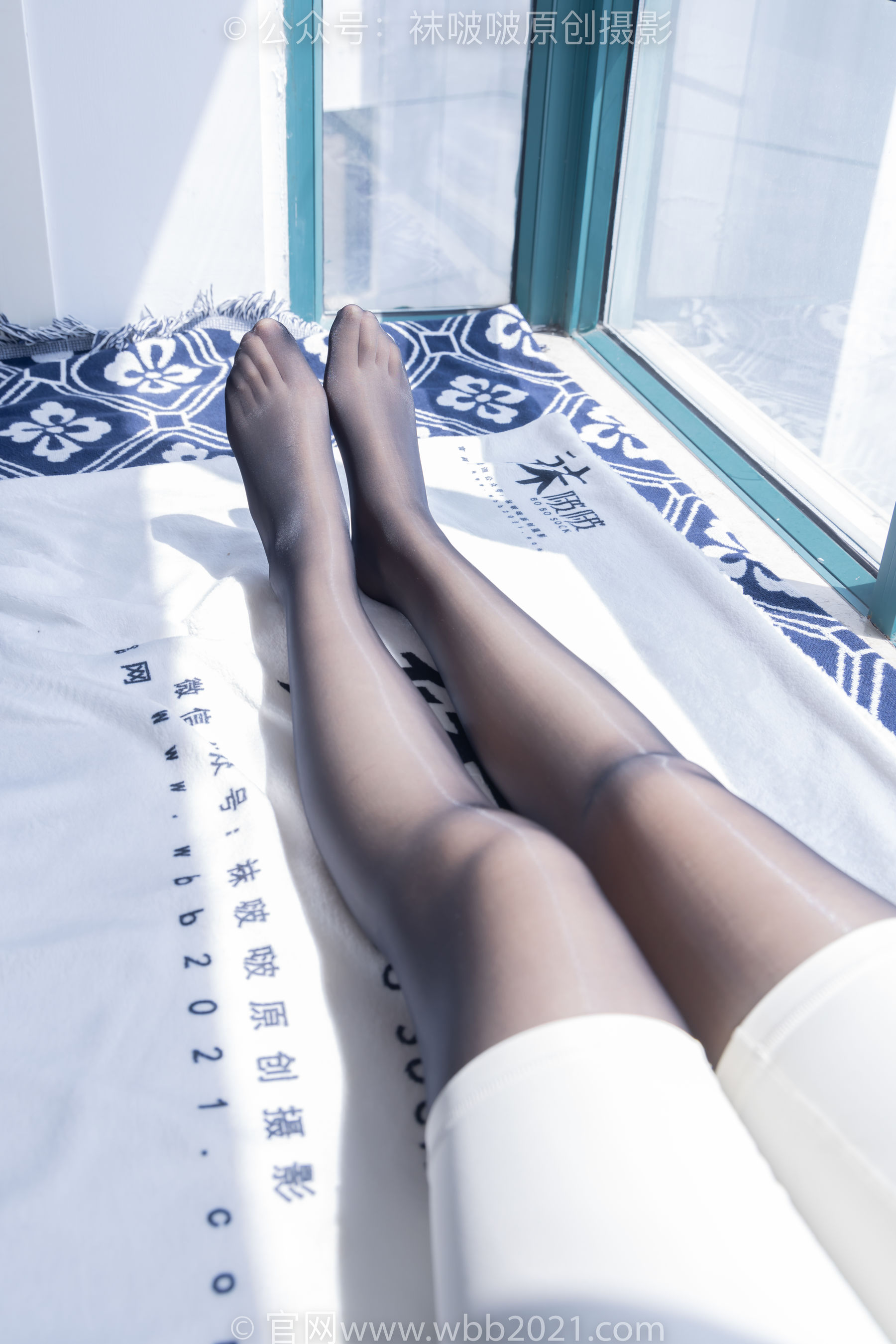 BoBoSocks袜啵啵 No.534 小甜豆 - 高跟长靴、油亮薄黑丝叠穿薄肉丝五指袜、瑜伽短裤裤里丝/(180P)