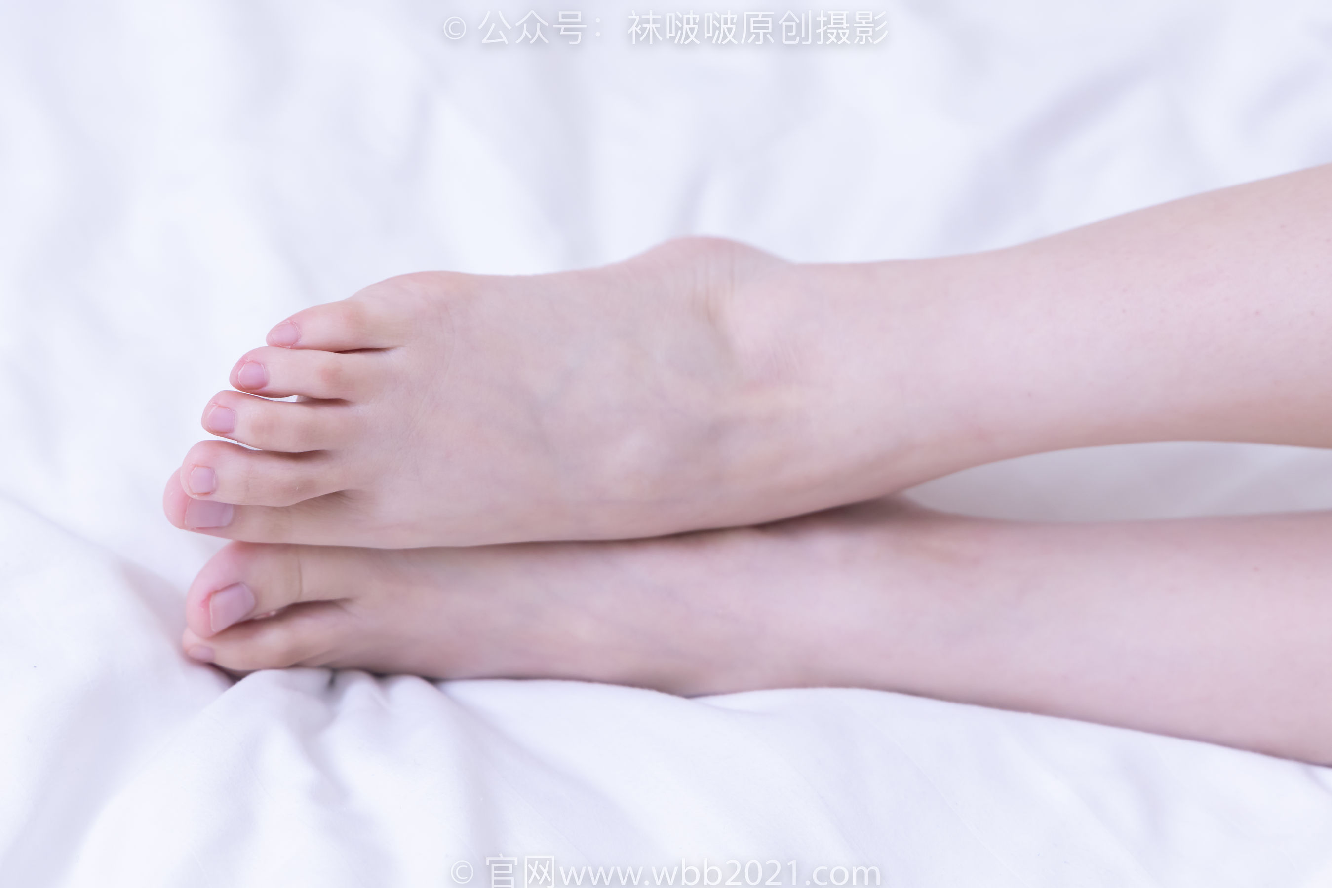 BoBoSocks袜啵啵 No.542 甜甜圈 高跟鞋、薄黑丝、薄肉丝、裸足、撕丝袜剧情/(160P)