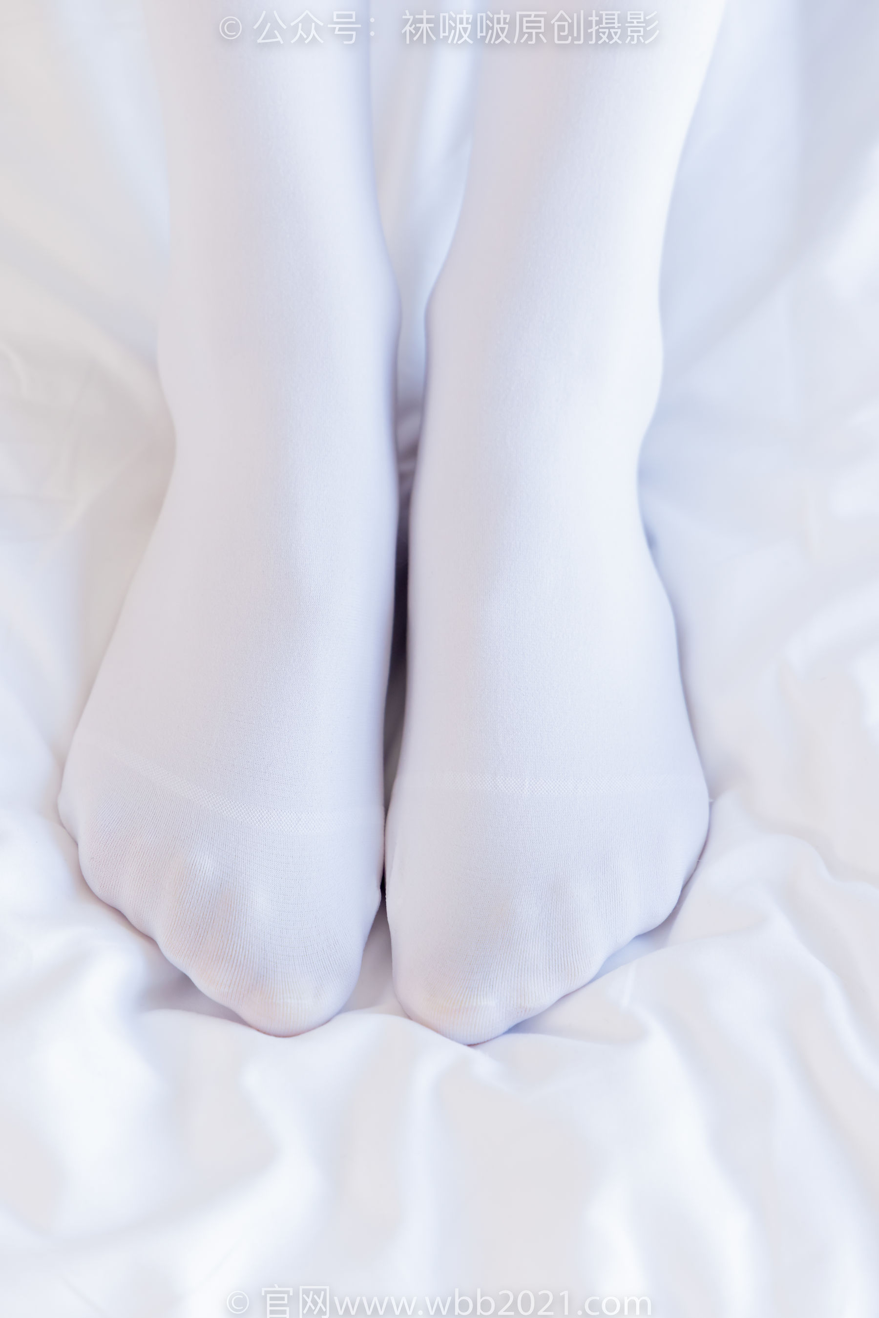 BoBoSocks袜啵啵 No.545 奶油 - 白色马丁靴、厚白丝、jk制服、瑜伽动作时用老头乐挠脚剧情/(144P)