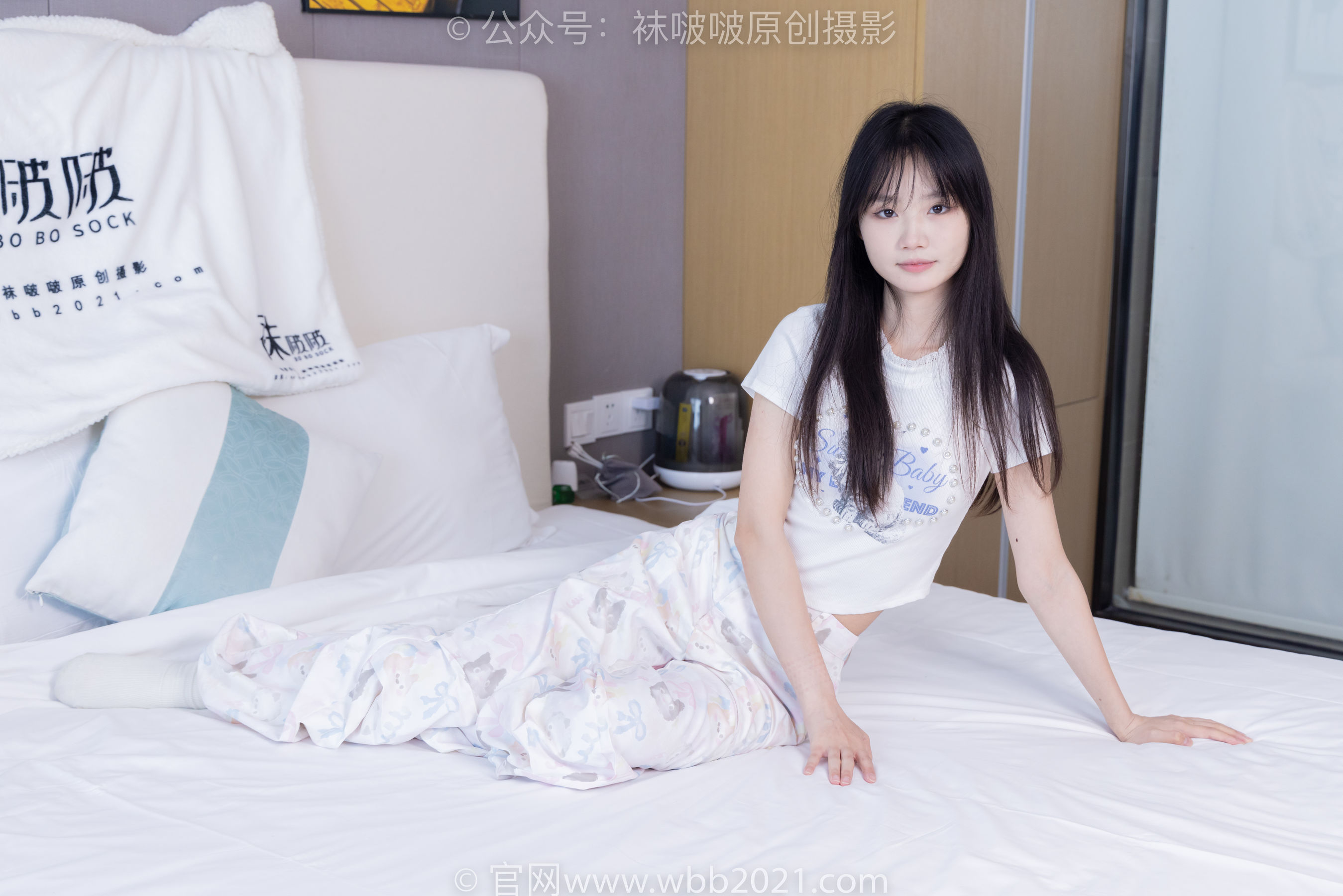 BoBoSocks袜啵啵 No.550 甜甜圈 - 板鞋自然穿脏白棉袜/(148P)