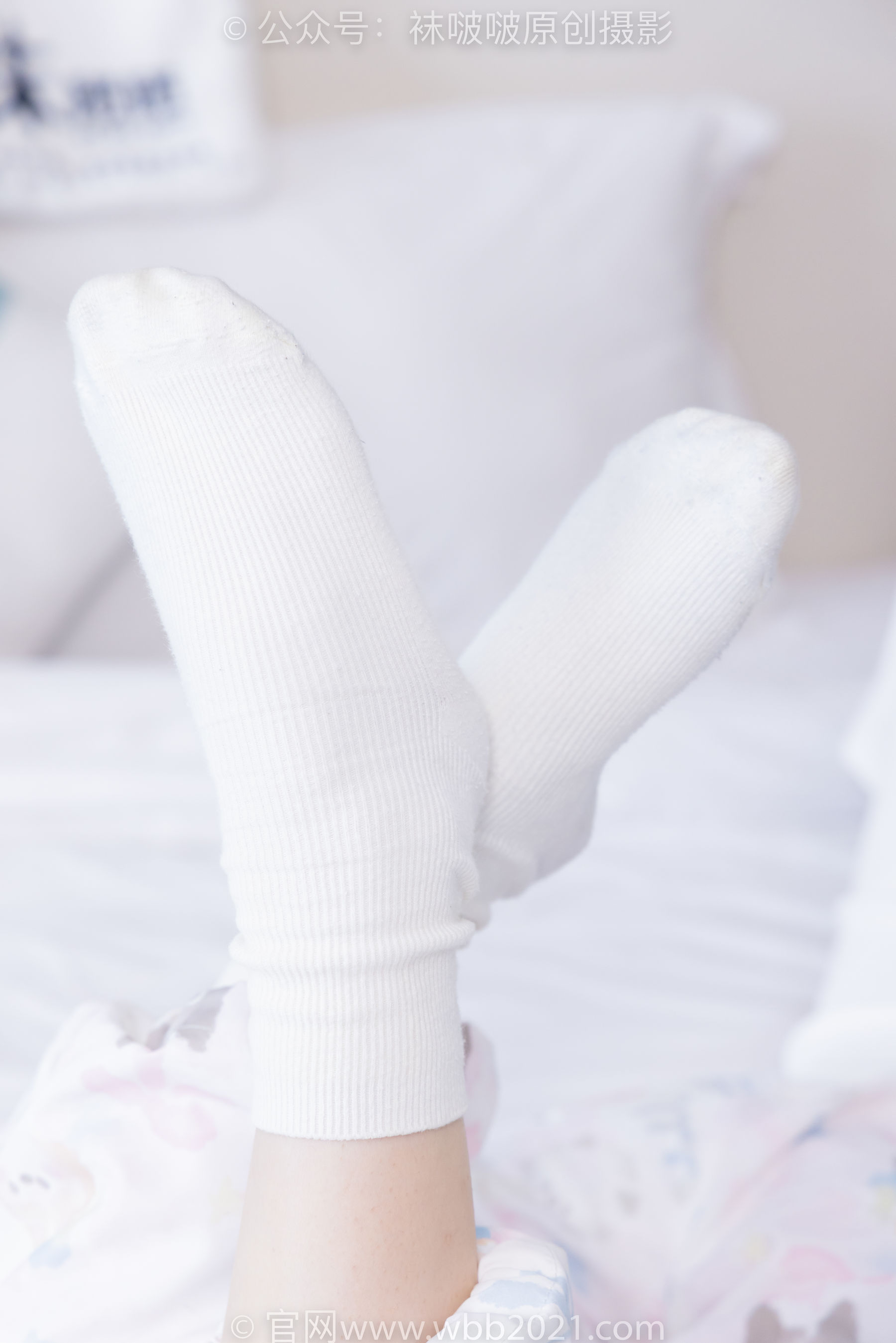 BoBoSocks袜啵啵 No.550 甜甜圈 - 板鞋自然穿脏白棉袜/(148P)