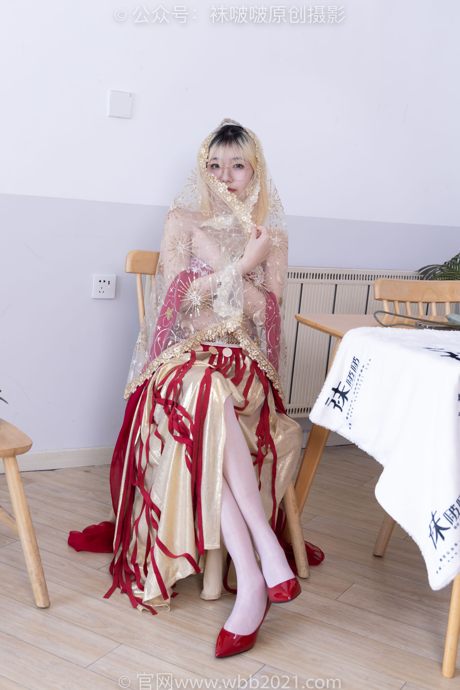 BoBoSocks袜啵啵 No.540 小甜豆 - 高跟鞋、油亮薄白丝/(145P)