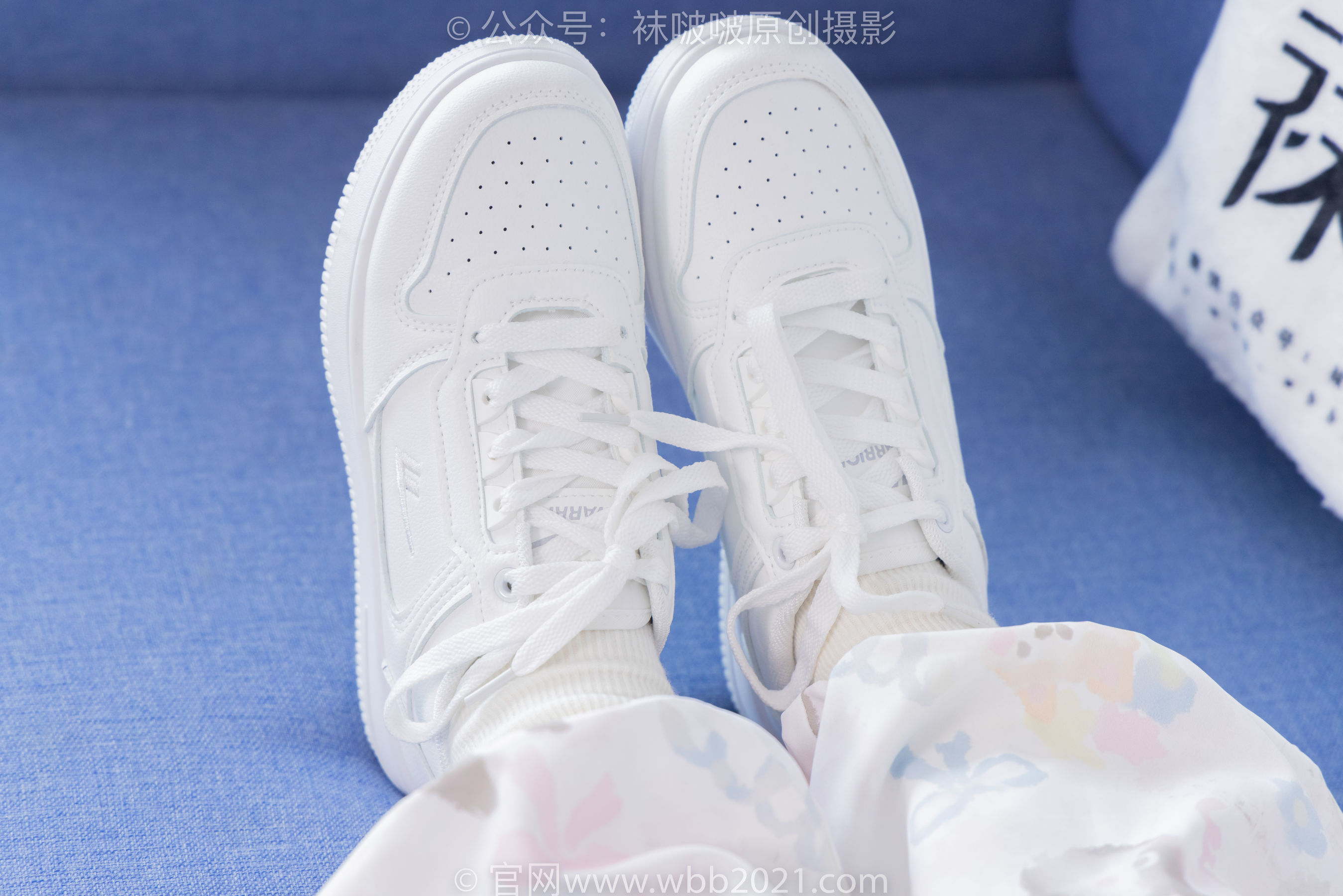 BoBoSocks袜啵啵 No.550 甜甜圈 - 板鞋自然穿脏白棉袜/(148P)