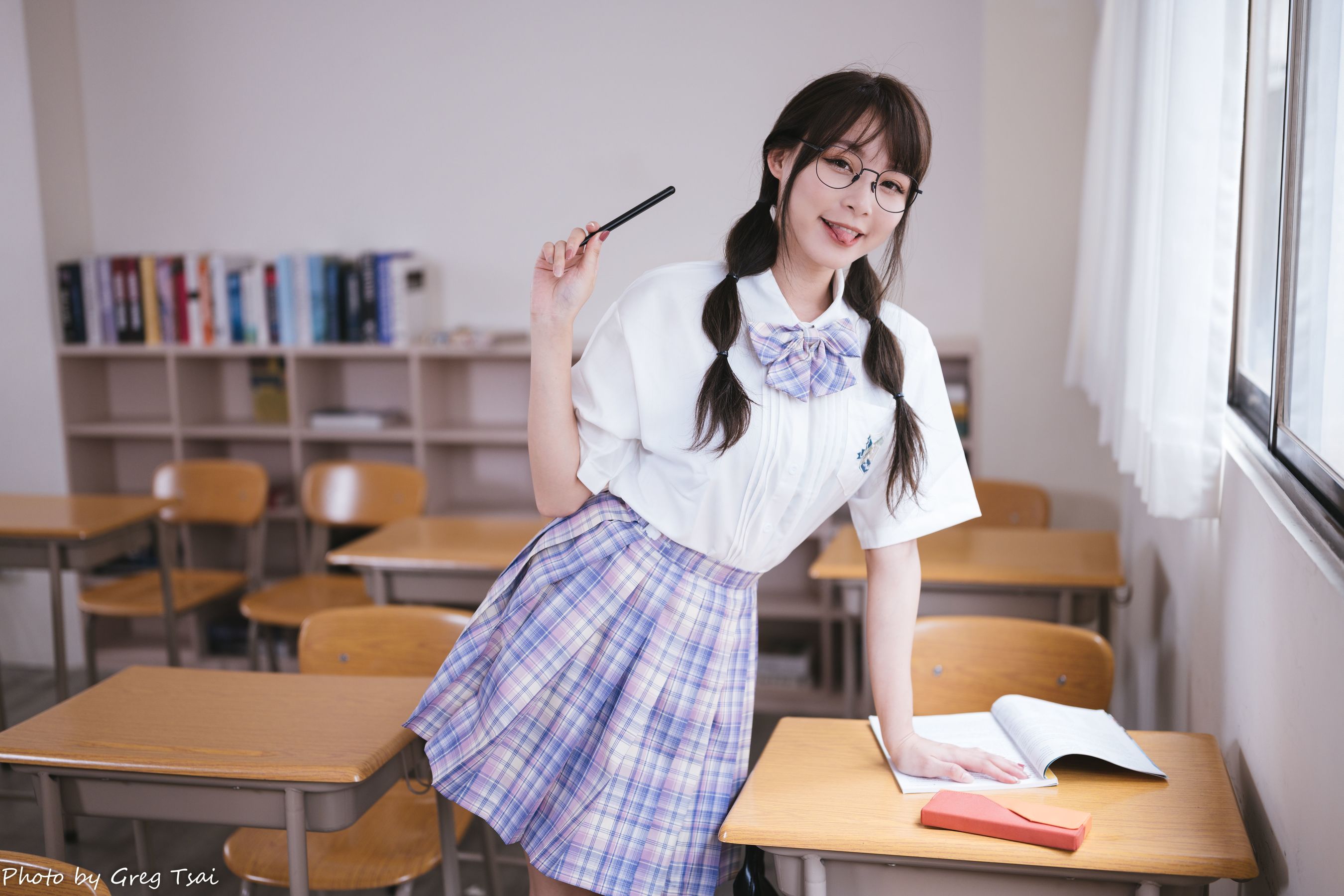 Ashley - 学生服/(115P)