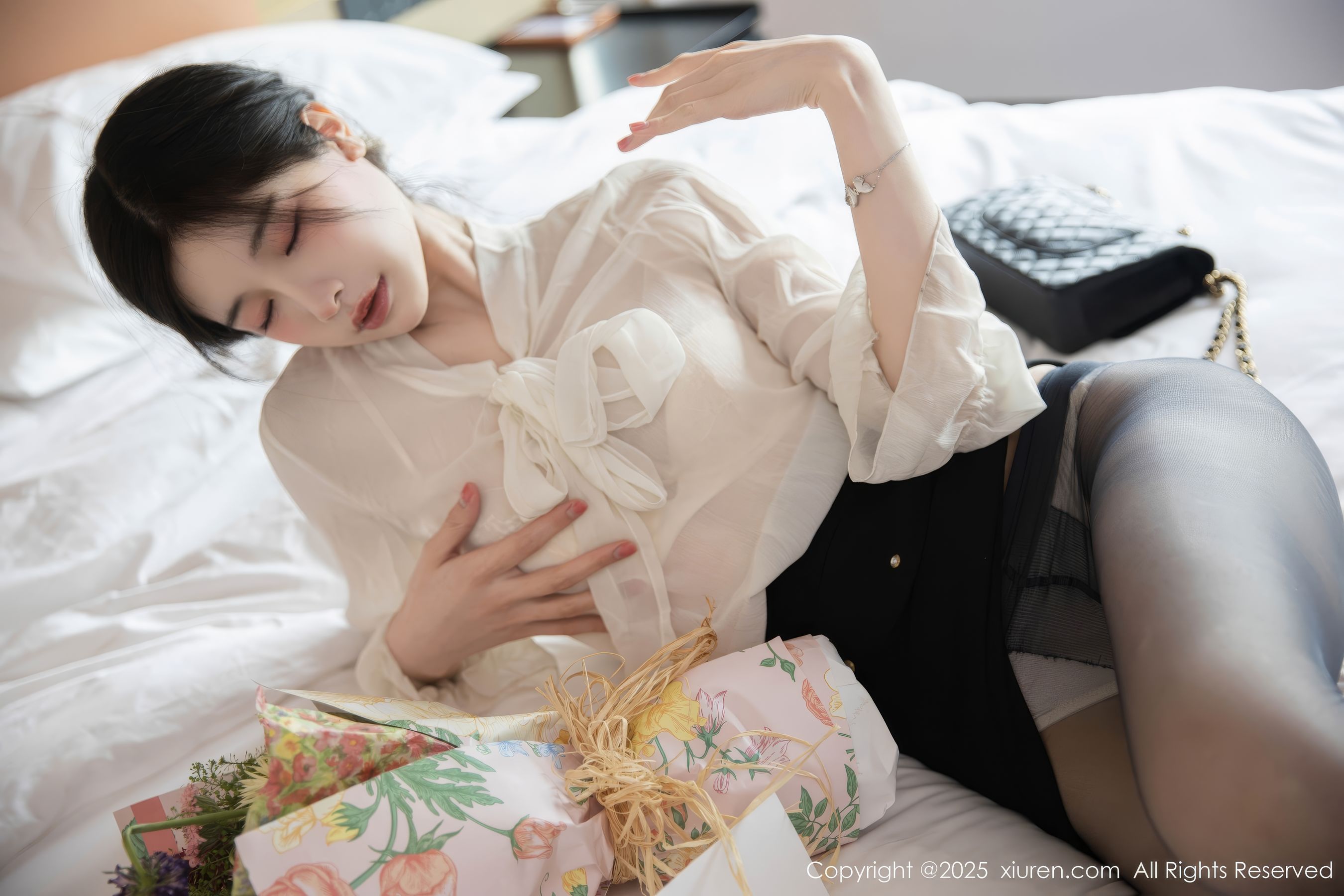 [秀人XiuRen] 2025.05.23 No.10319 布丁wow/(80P)