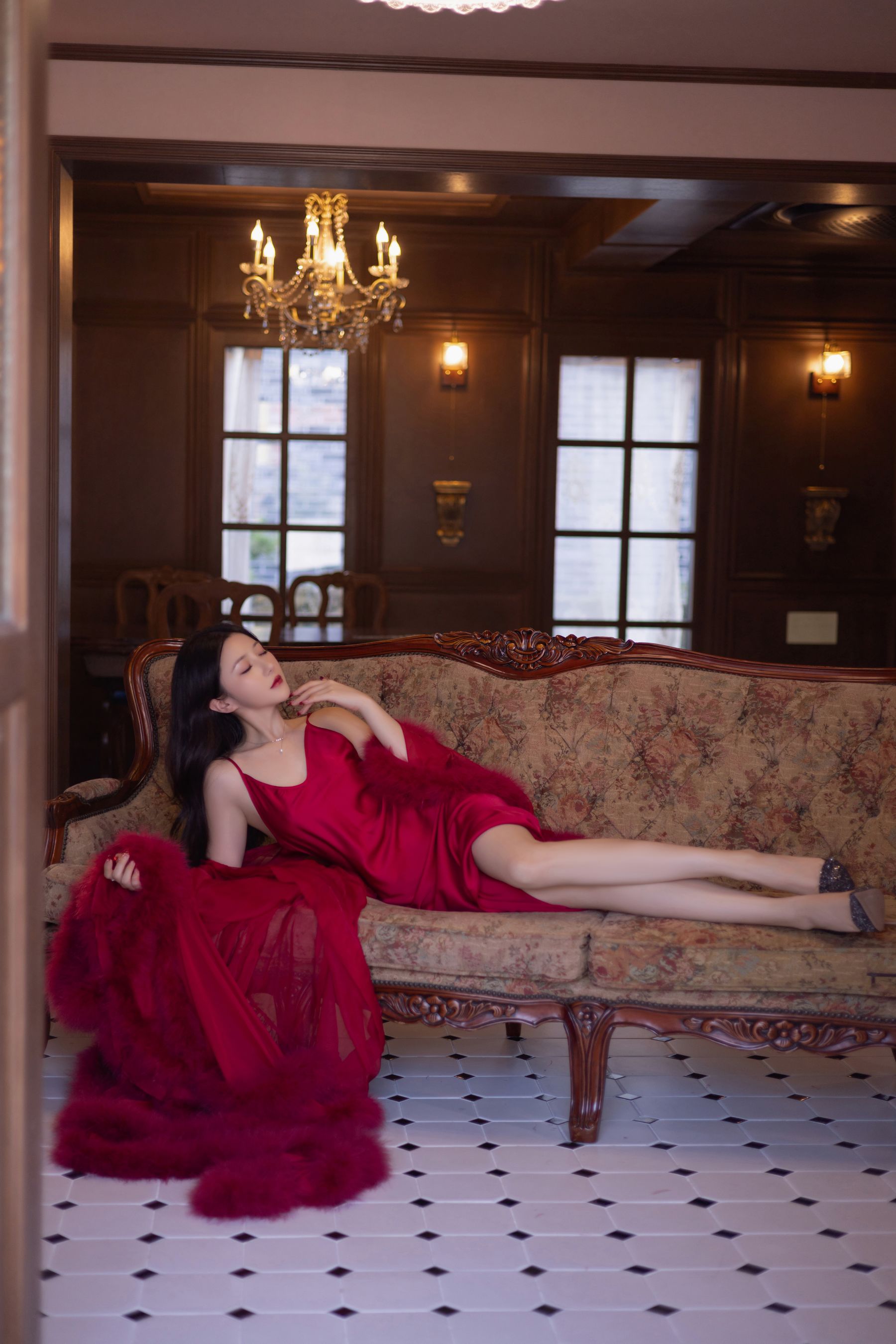 鱼子酱 - 似火柔情/(120P)