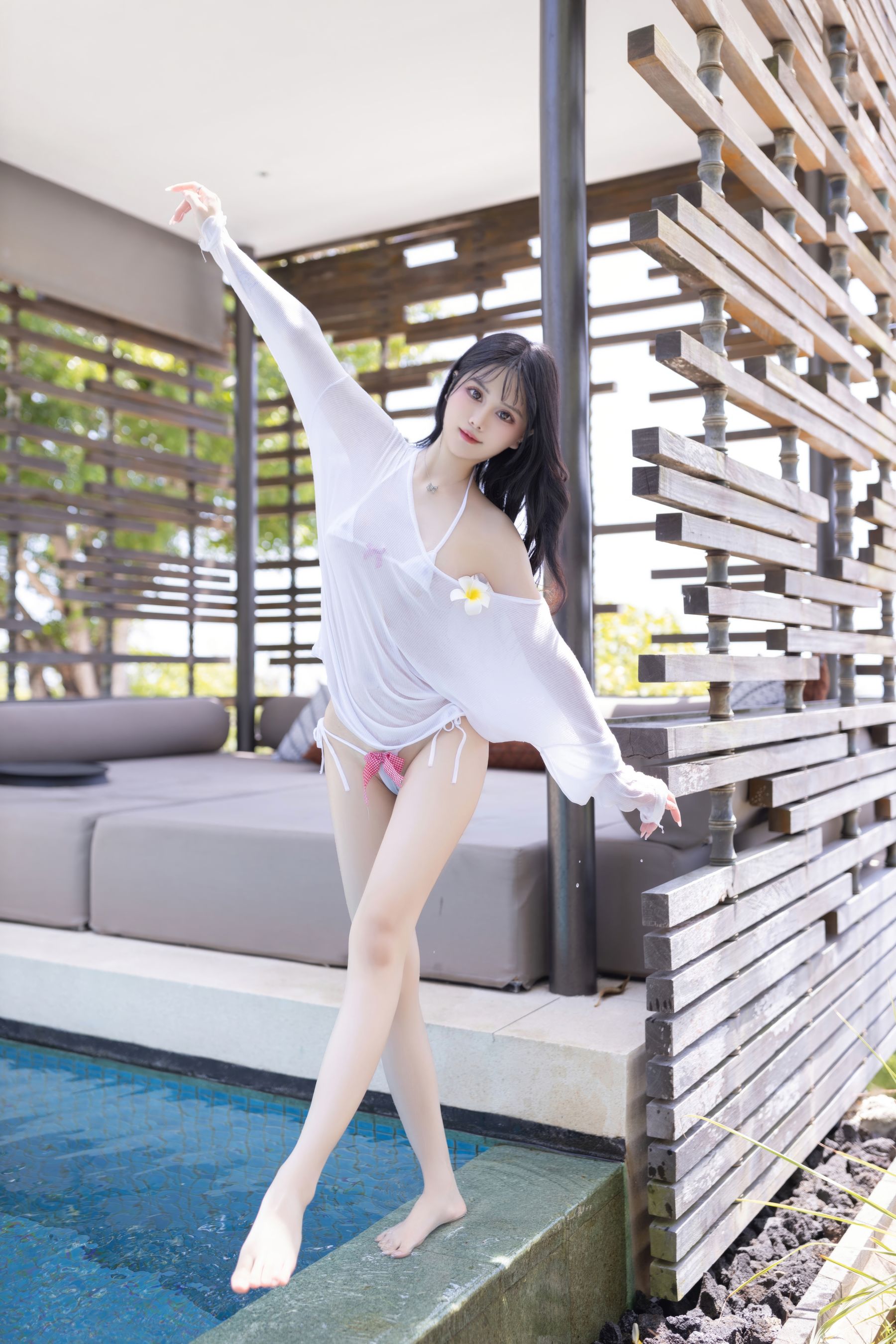 谢小蒽 白色泳装写真/(101P)