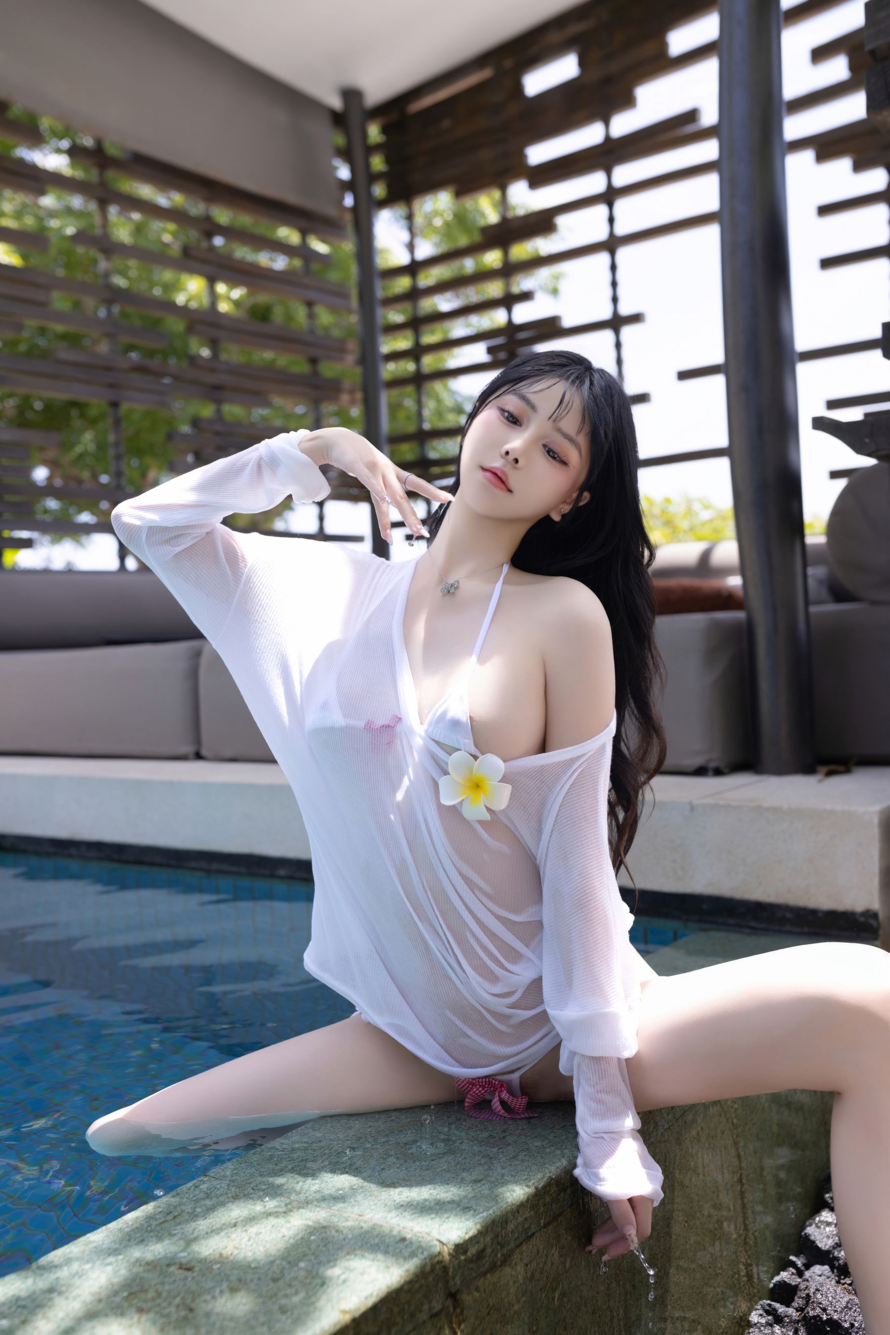 谢小蒽 白色泳装写真/(101P)