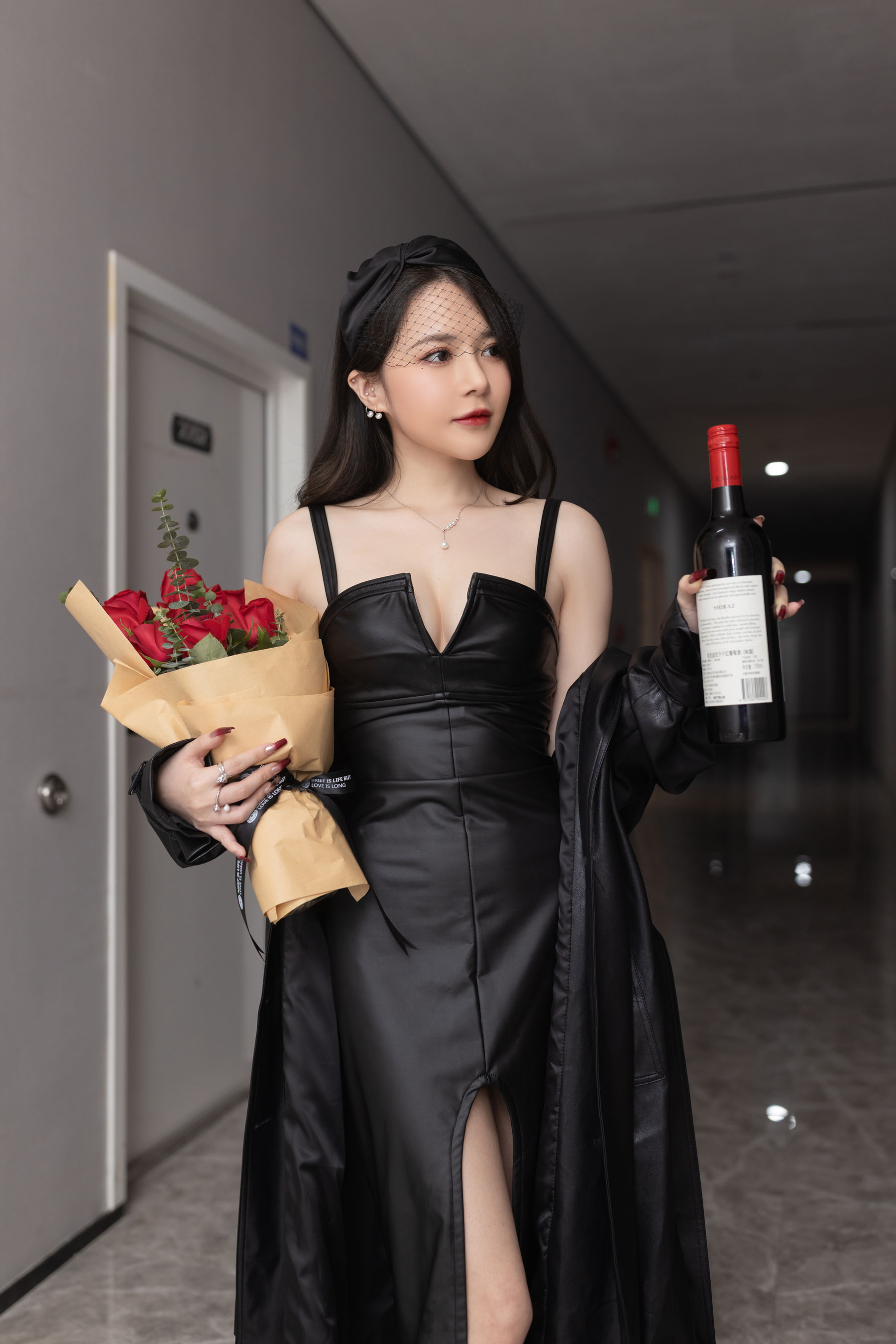 鱼子酱 - 妻子们的聚会/(89P)