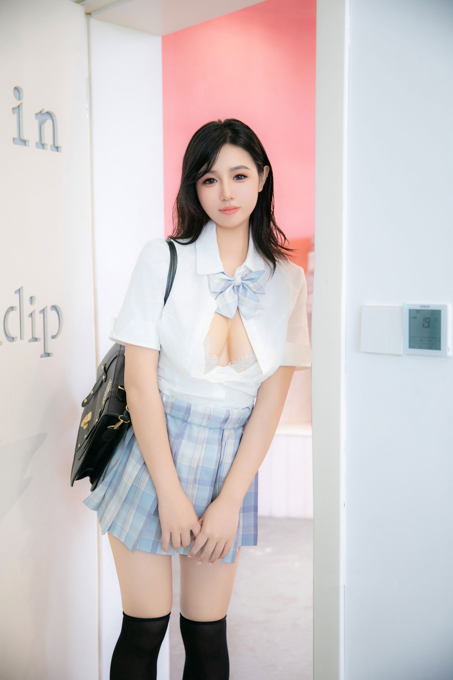 金小依 - JK学生妹/(69P)