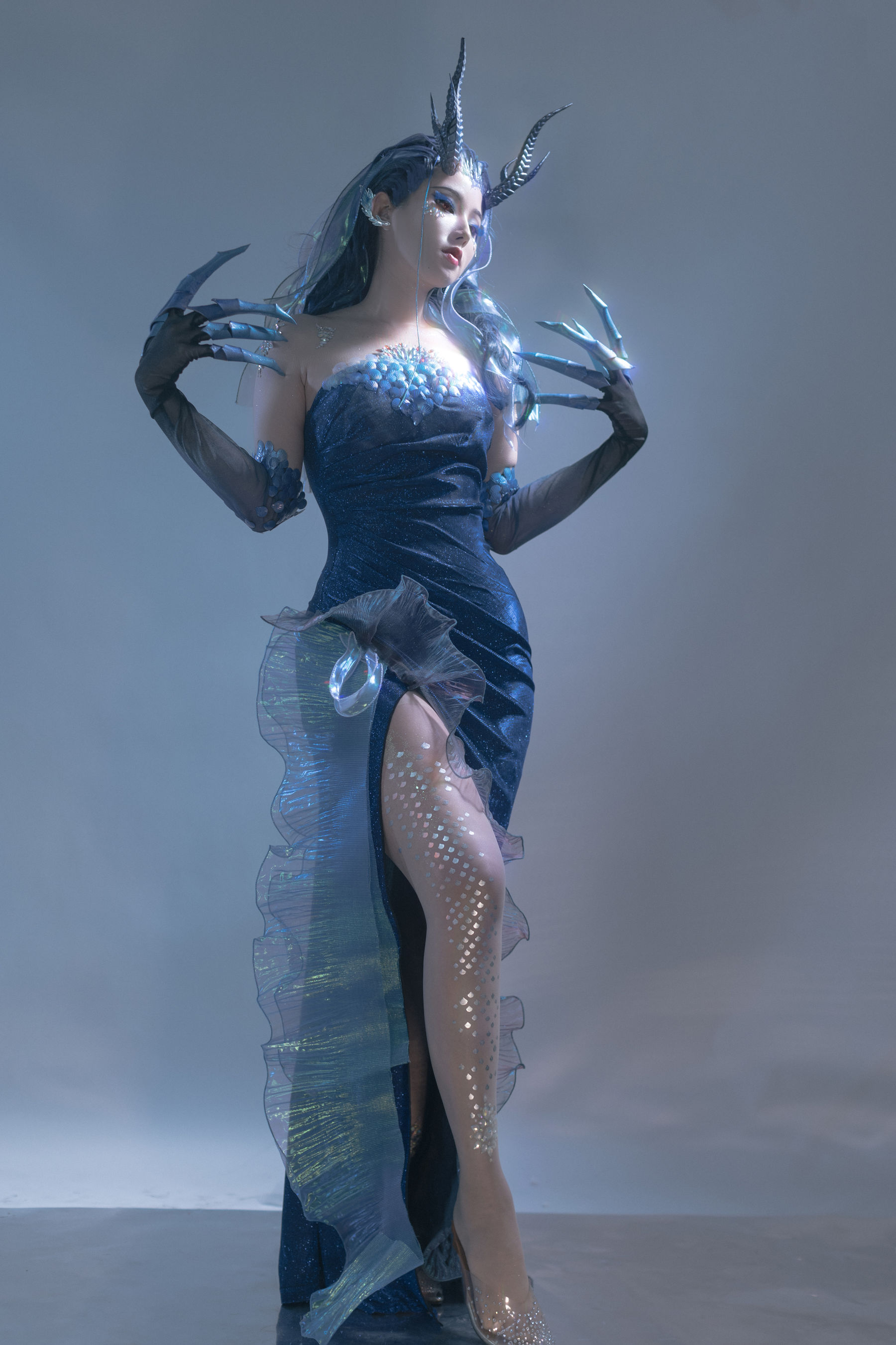 钛合金大粑粑 - 敖闰/(81P)