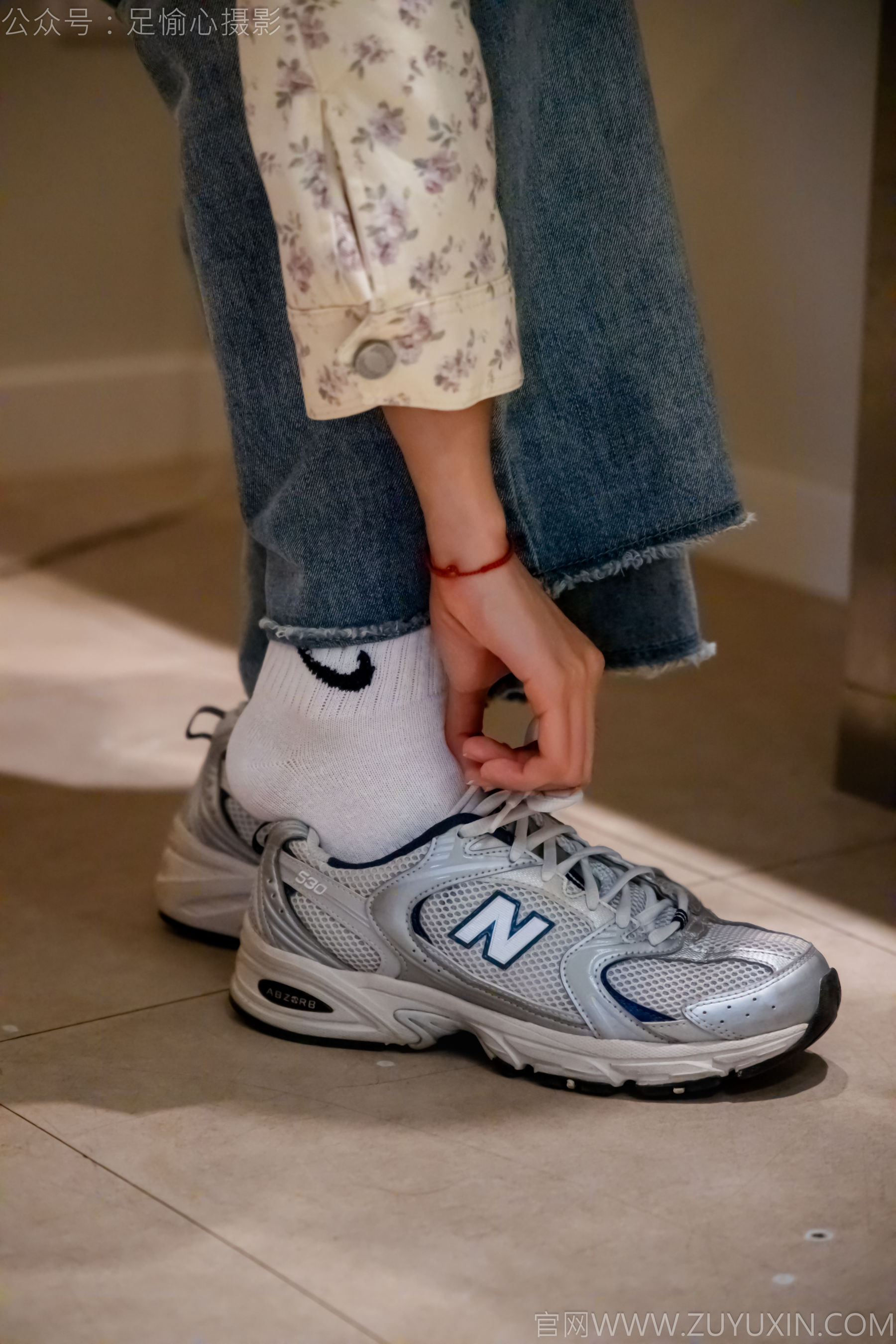 足愉心 No.012 奶芙 （搭配：碎花衬衫、牛仔长裤、运动鞋、白色棉袜、裸足）/(110P)