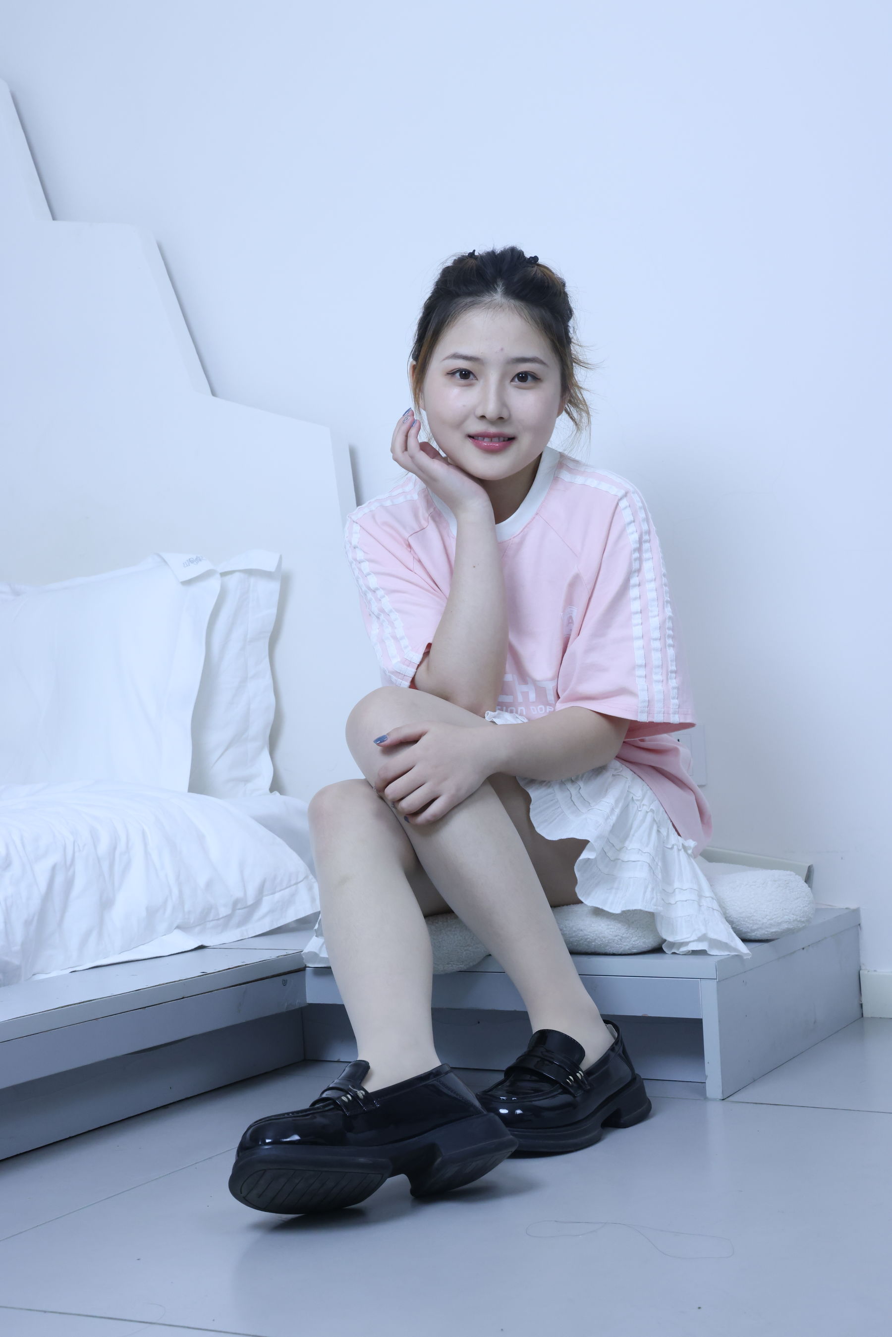 绮梦摄影 2024.09.05 No.017 露露 珍藏无修无水印版/(1150P)