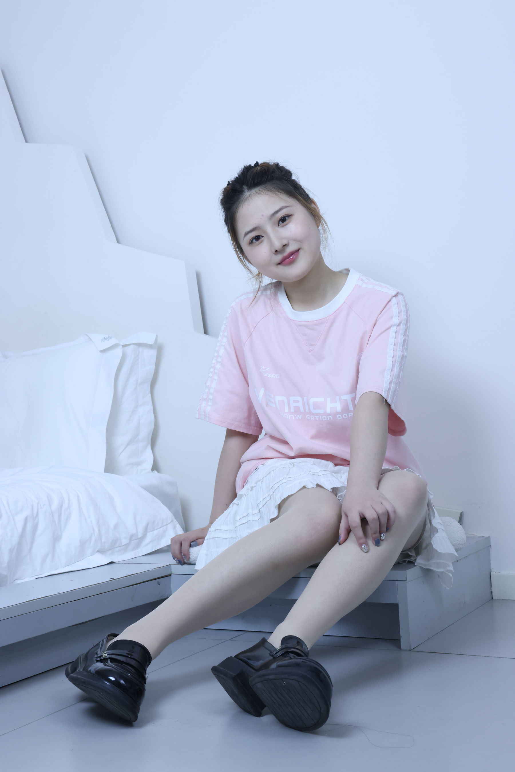 绮梦摄影 2024.09.05 No.017 露露 珍藏无修无水印版/(1150P)