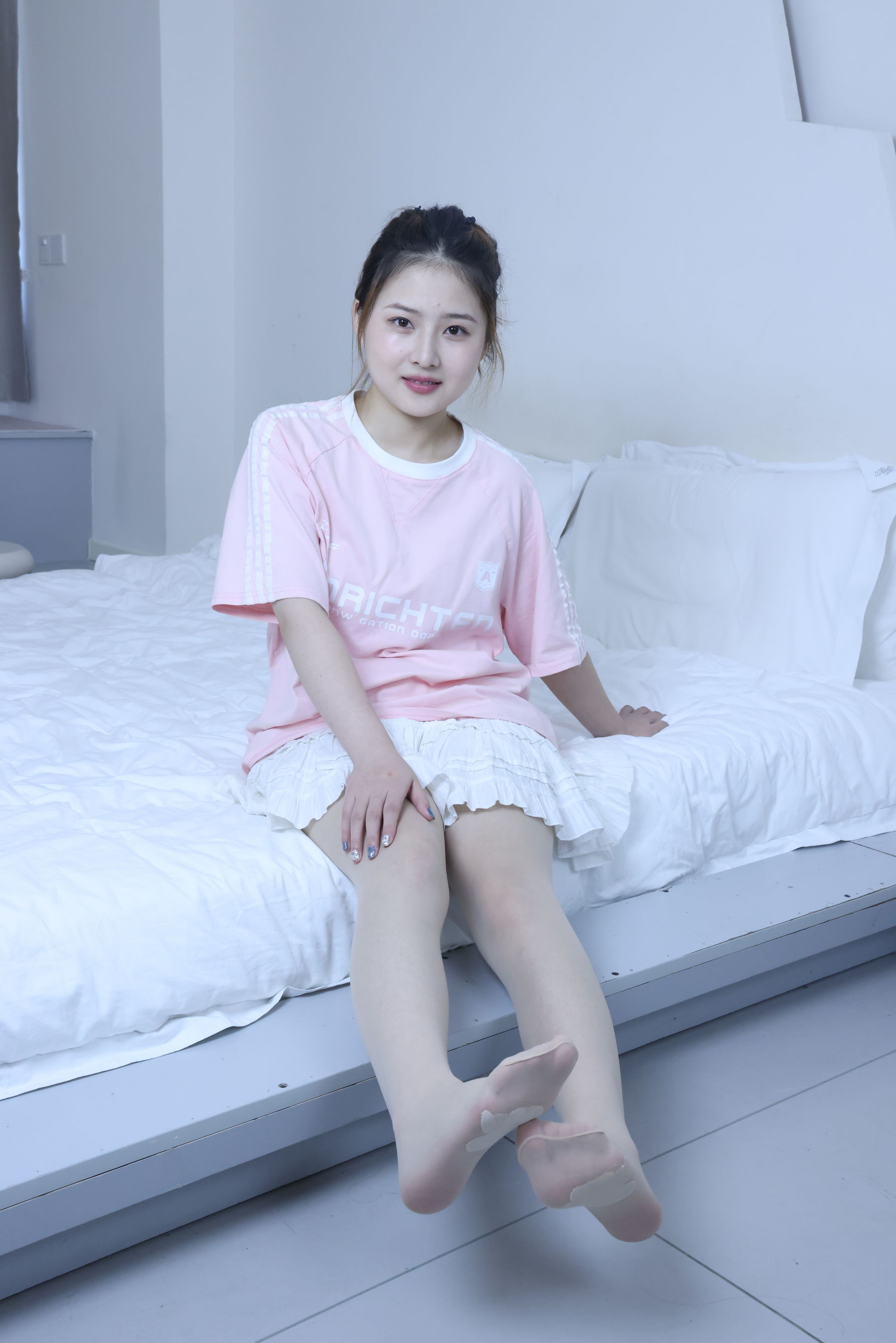 绮梦摄影 2024.09.05 No.017 露露 珍藏无修无水印版/(1150P)