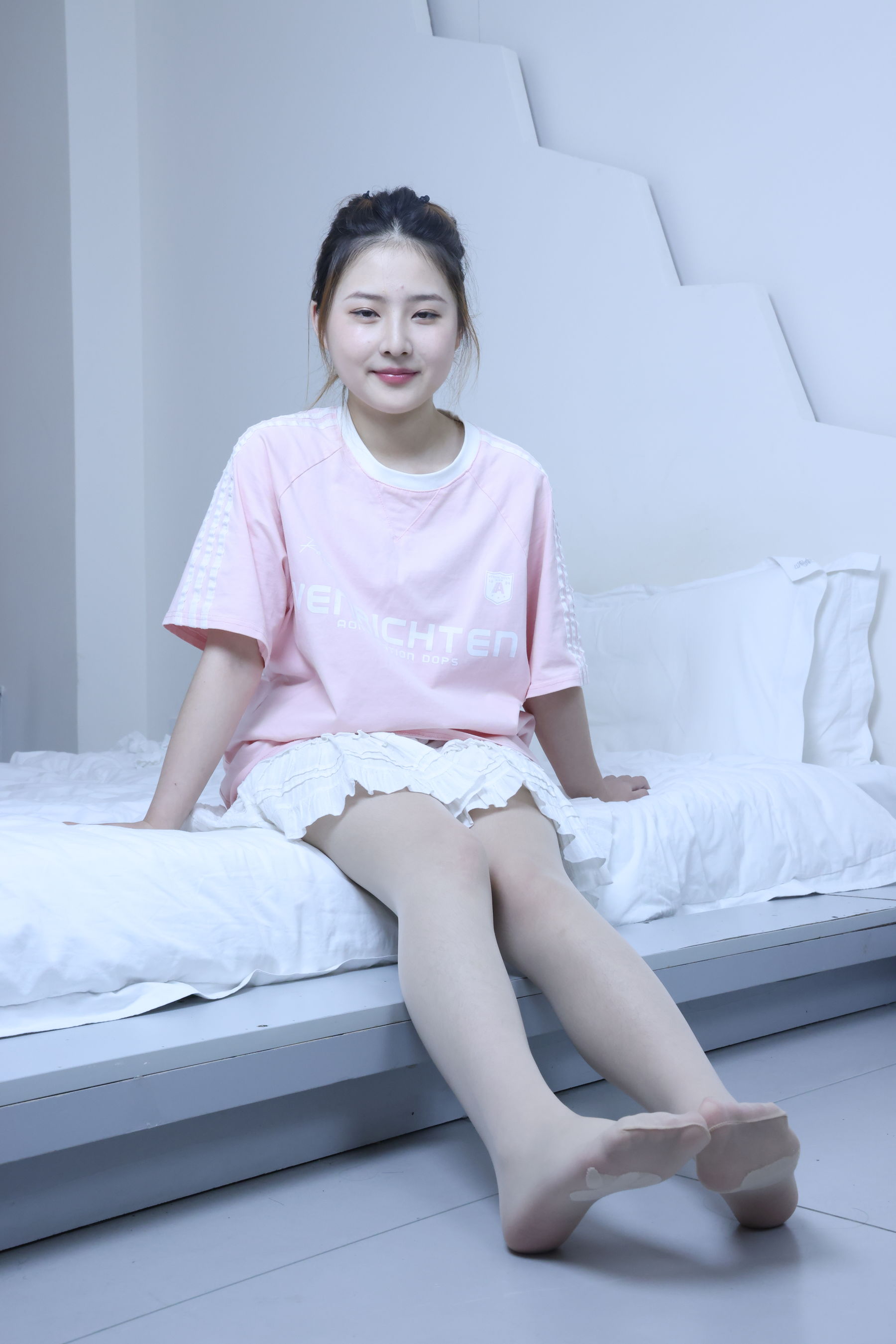 绮梦摄影 2024.09.05 No.017 露露 珍藏无修无水印版/(1150P)