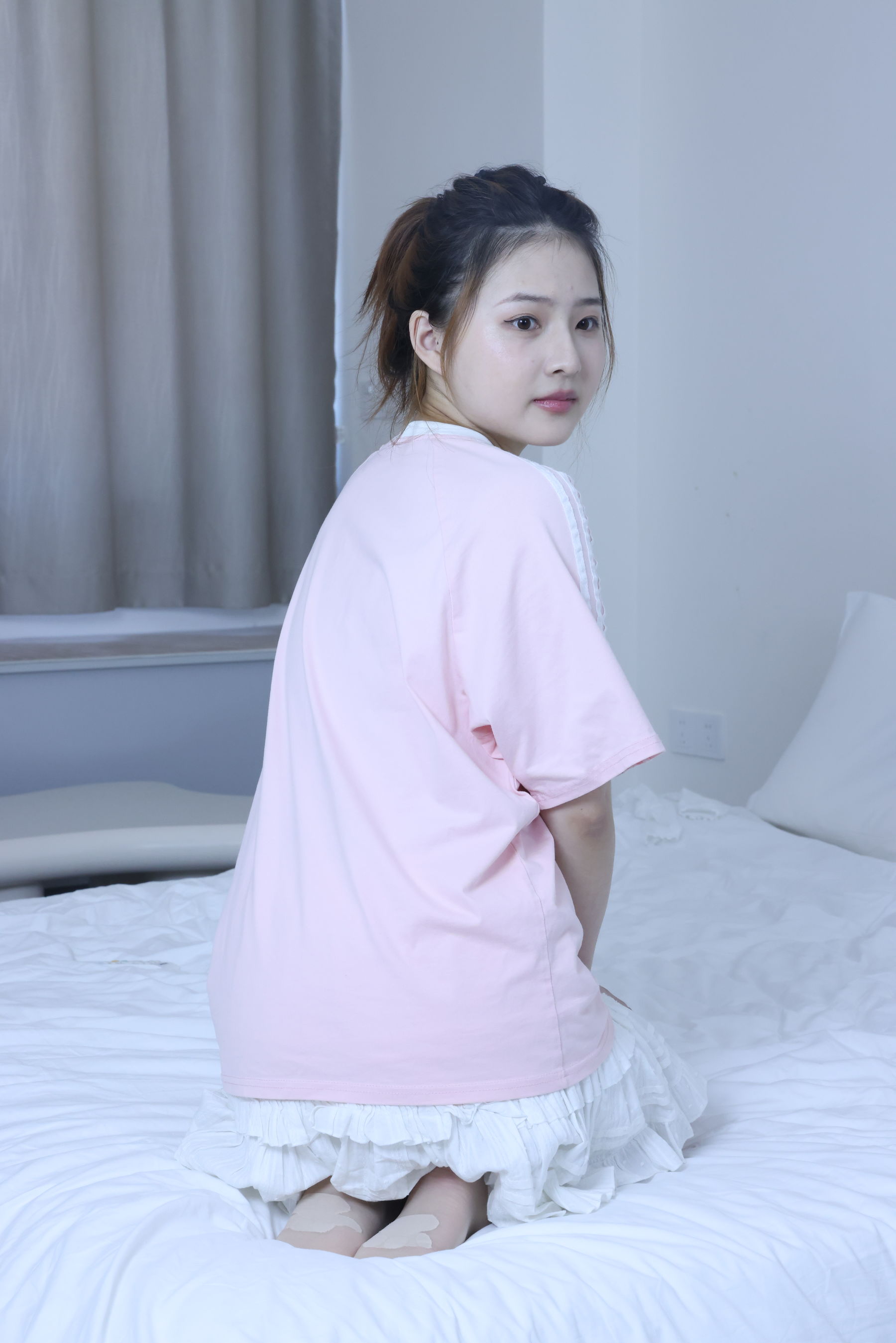 绮梦摄影 2024.09.05 No.017 露露 珍藏无修无水印版/(1150P)