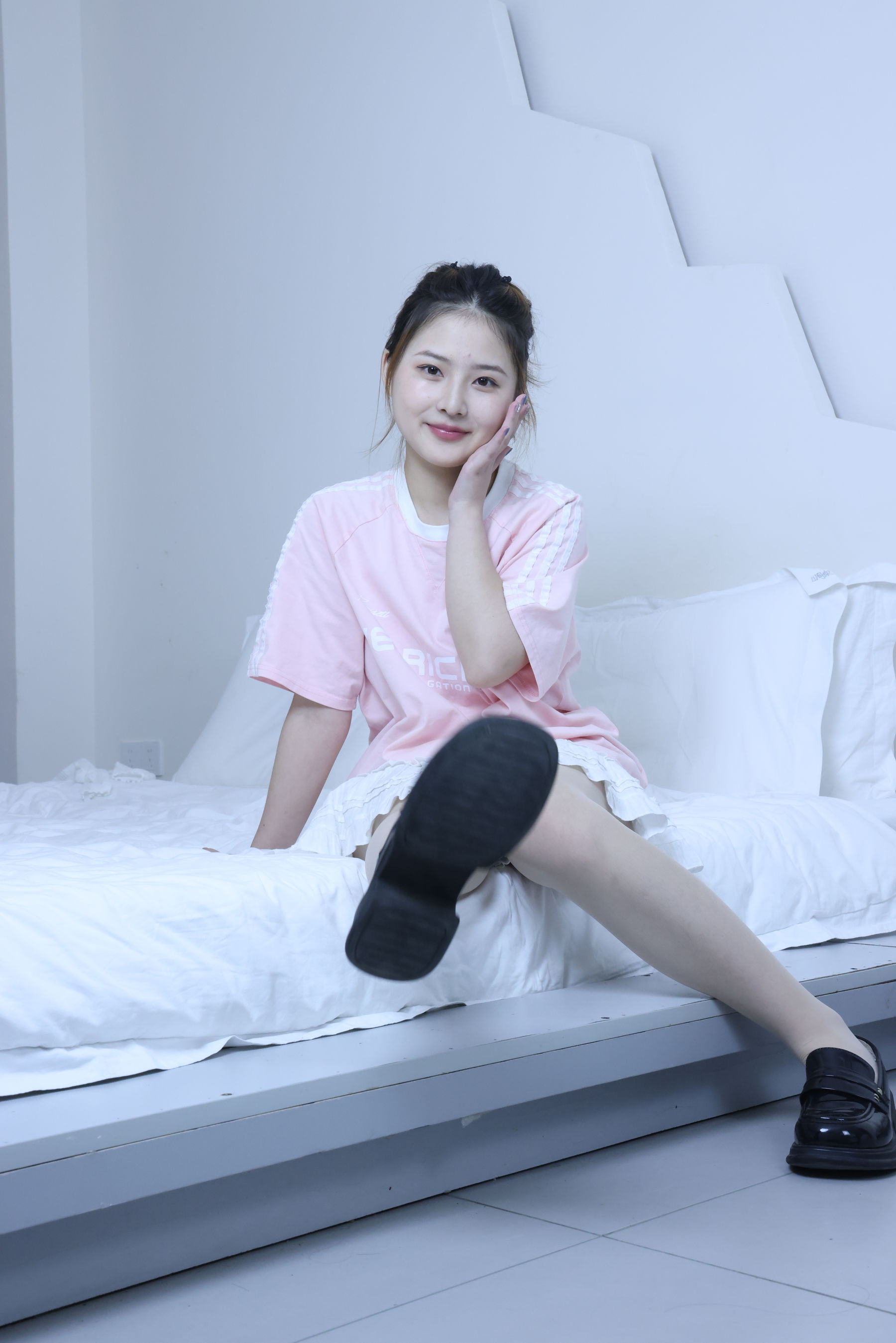 绮梦摄影 2024.09.05 No.017 露露 珍藏无修无水印版/(1150P)