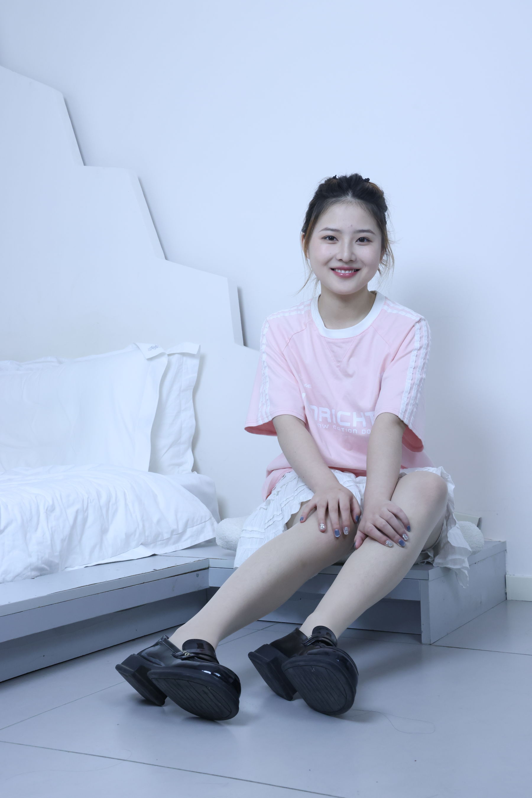 绮梦摄影 2024.09.05 No.017 露露 珍藏无修无水印版/(1150P)