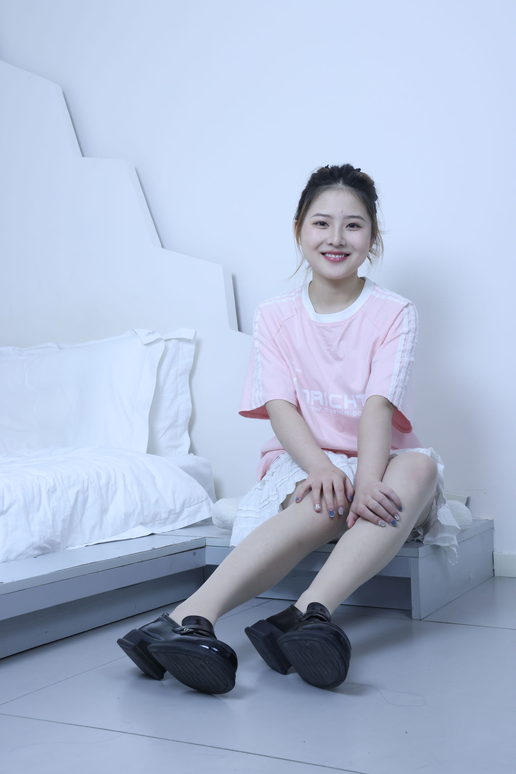 绮梦摄影 2024.09.05 No.017 露露 珍藏无修无水印版/(1150P)