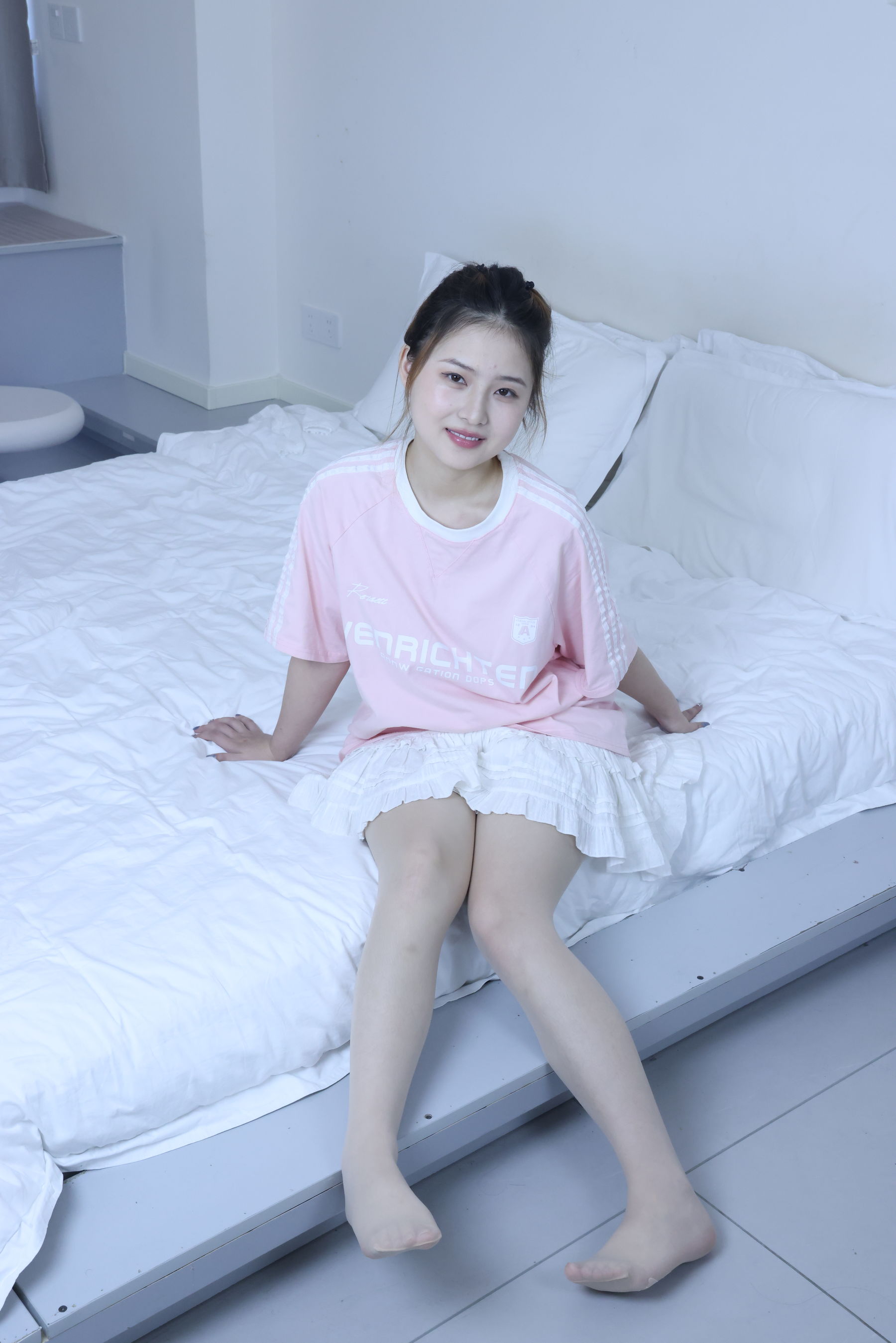 绮梦摄影 2024.09.05 No.017 露露 珍藏无修无水印版/(1150P)