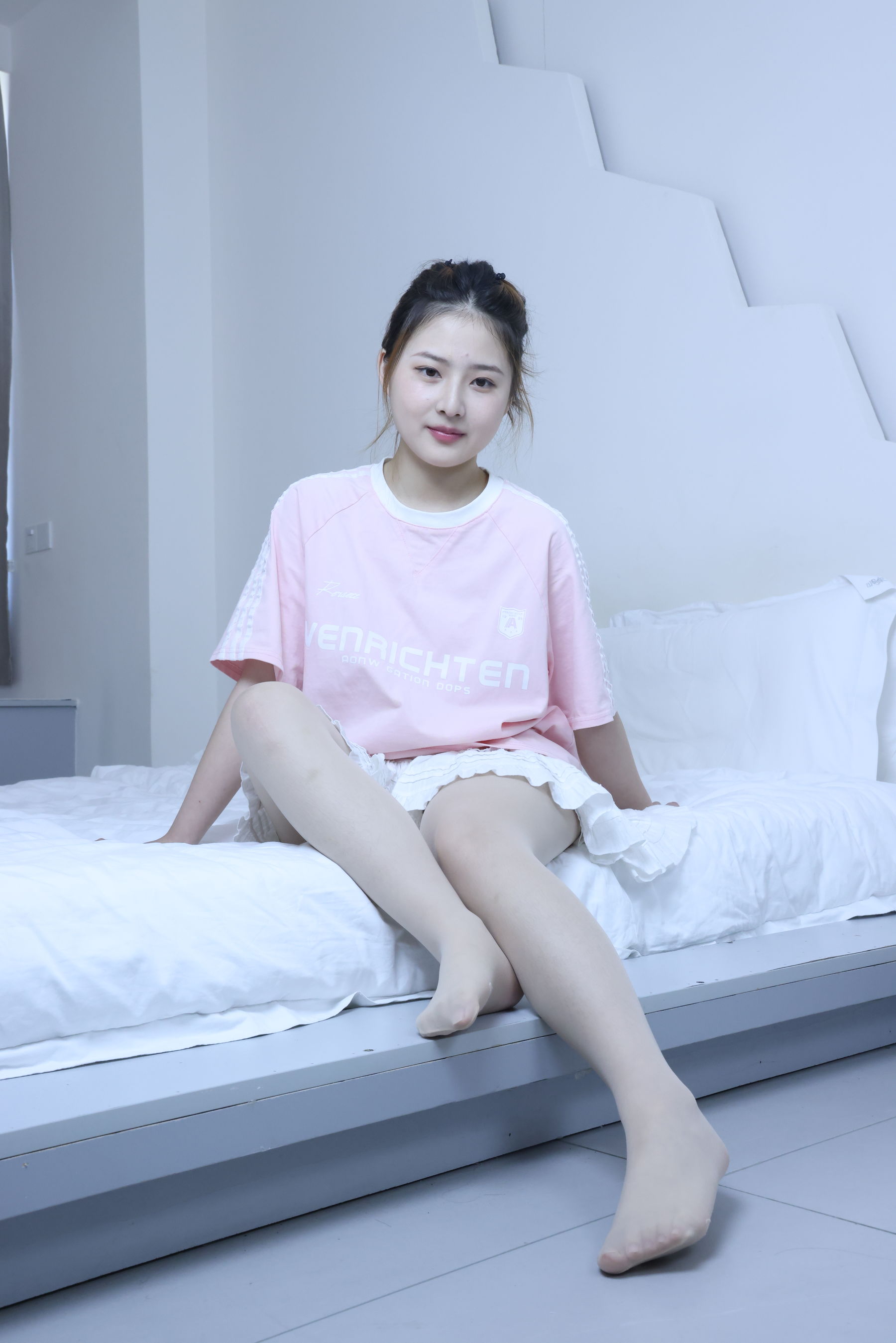 绮梦摄影 2024.09.05 No.017 露露 珍藏无修无水印版/(1150P)