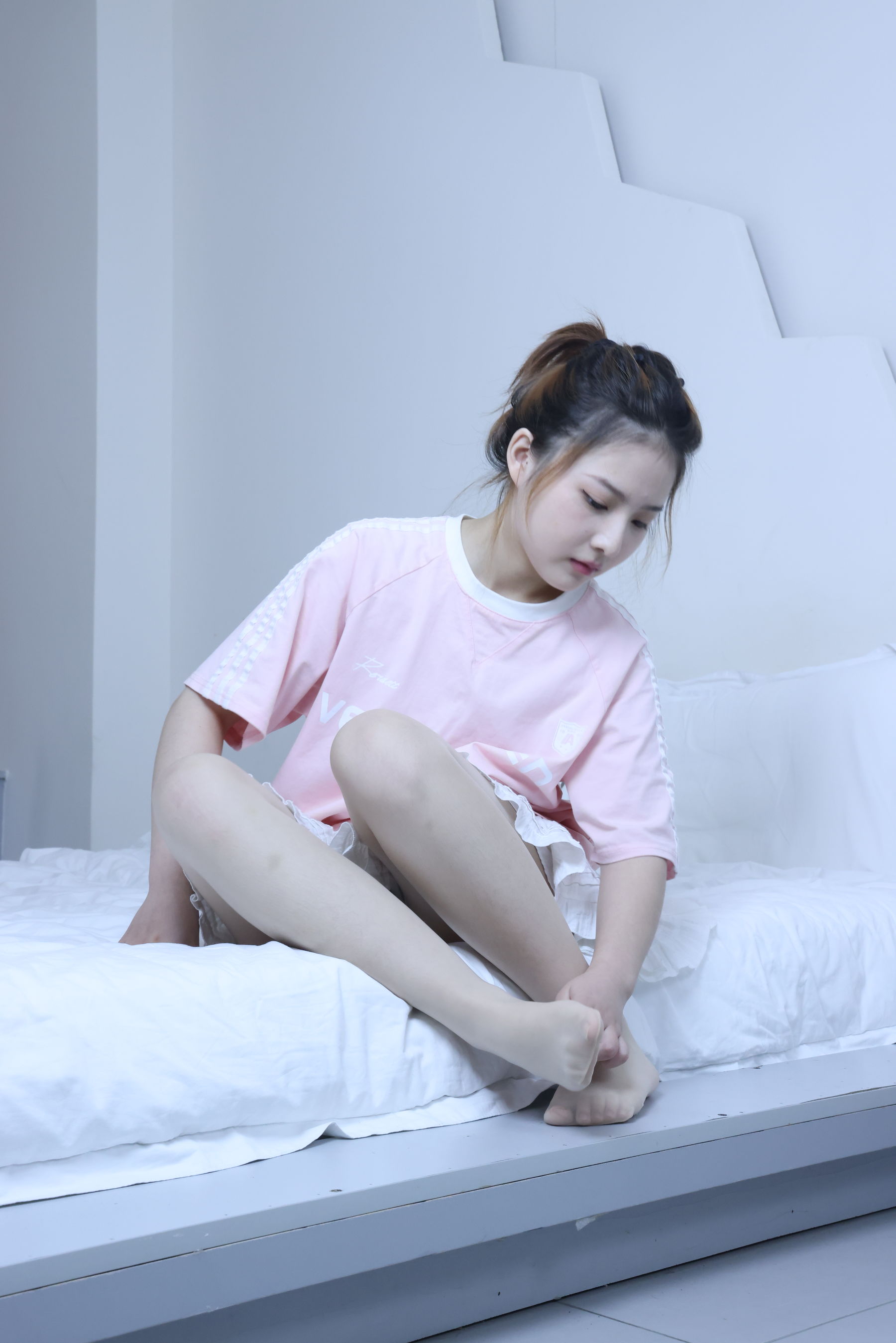 绮梦摄影 2024.09.05 No.017 露露 珍藏无修无水印版/(1150P)