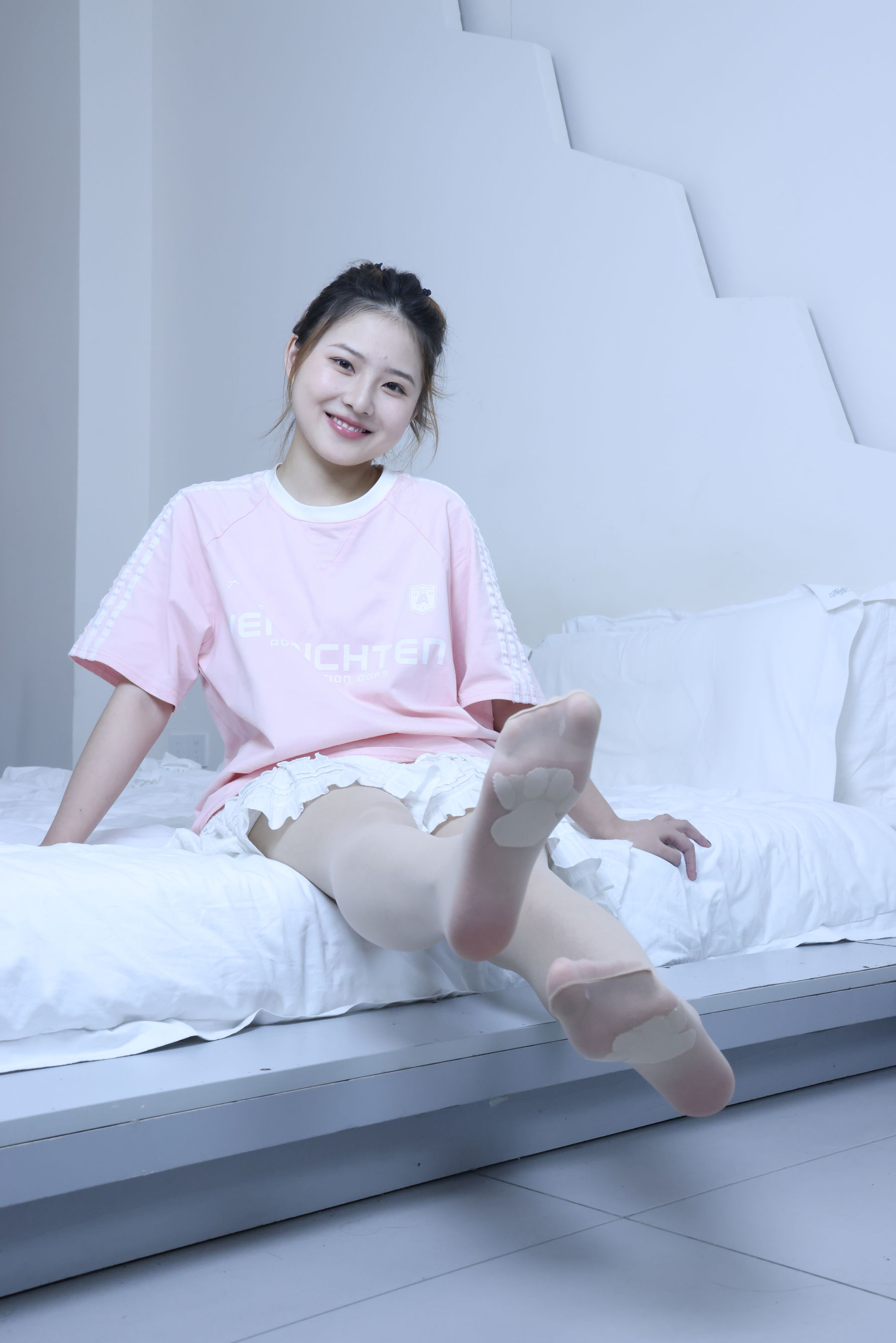 绮梦摄影 2024.09.05 No.017 露露 珍藏无修无水印版/(1150P)