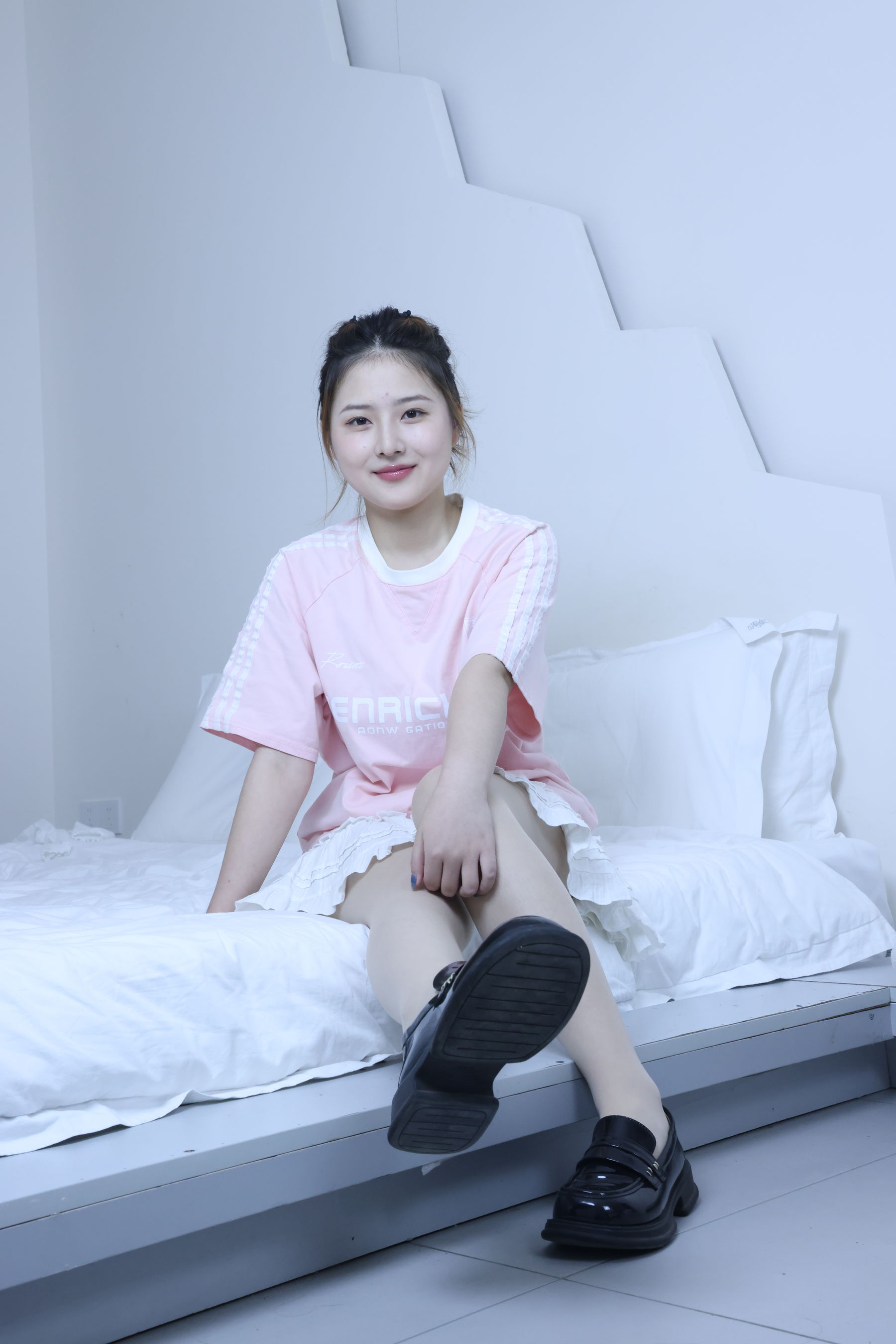 绮梦摄影 2024.09.05 No.017 露露 珍藏无修无水印版/(1150P)