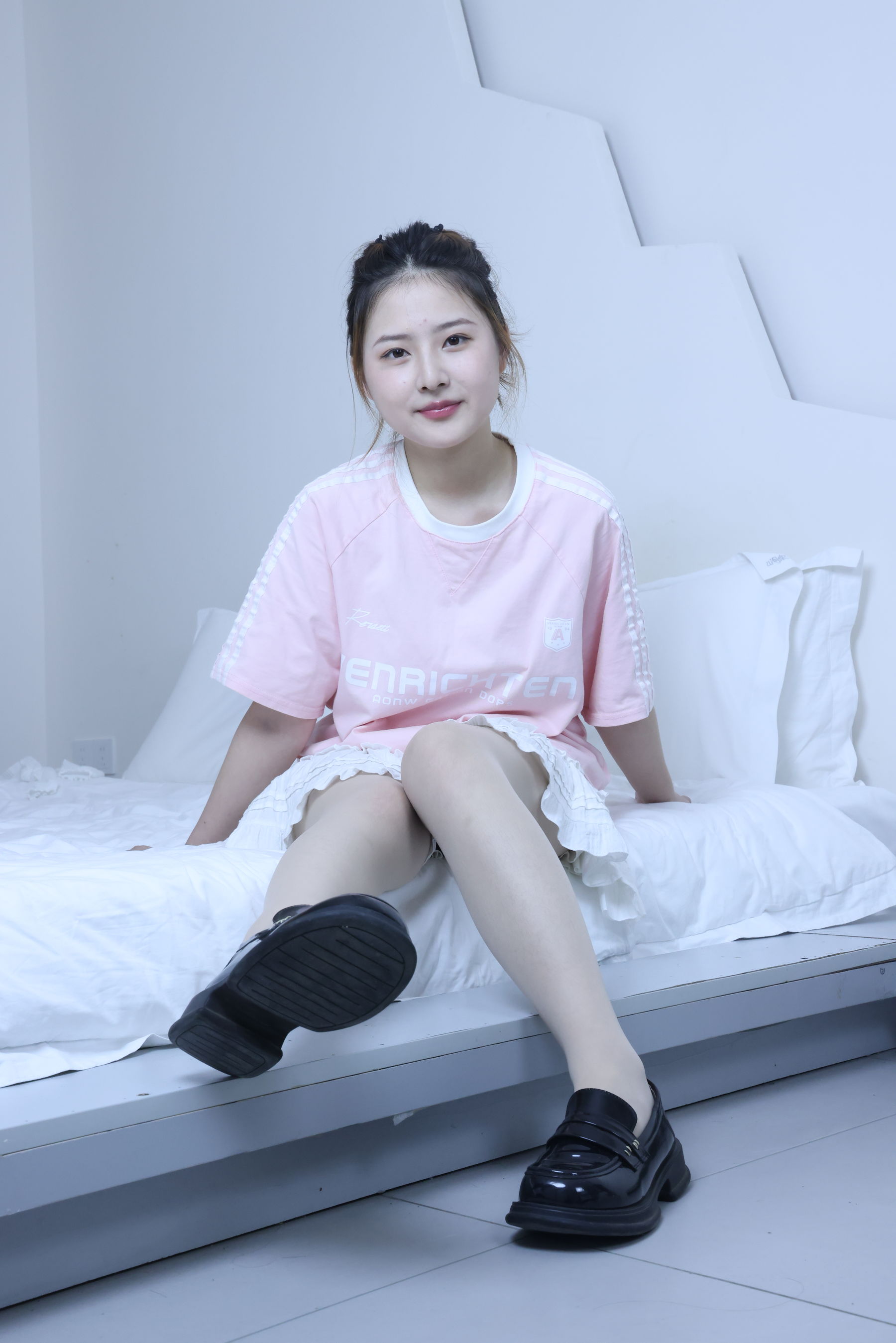 绮梦摄影 2024.09.05 No.017 露露 珍藏无修无水印版/(1150P)