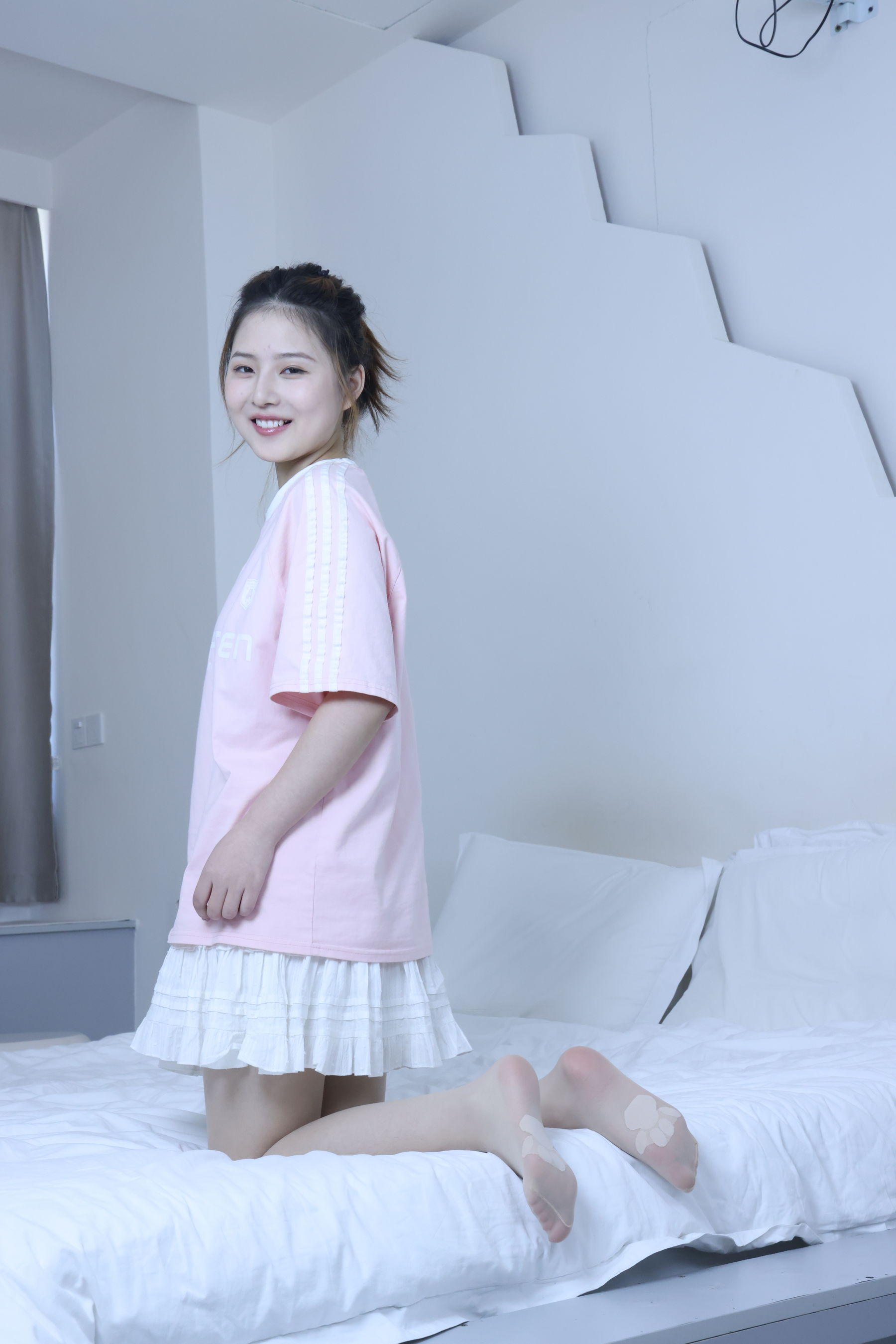 绮梦摄影 2024.09.05 No.017 露露 珍藏无修无水印版/(1150P)