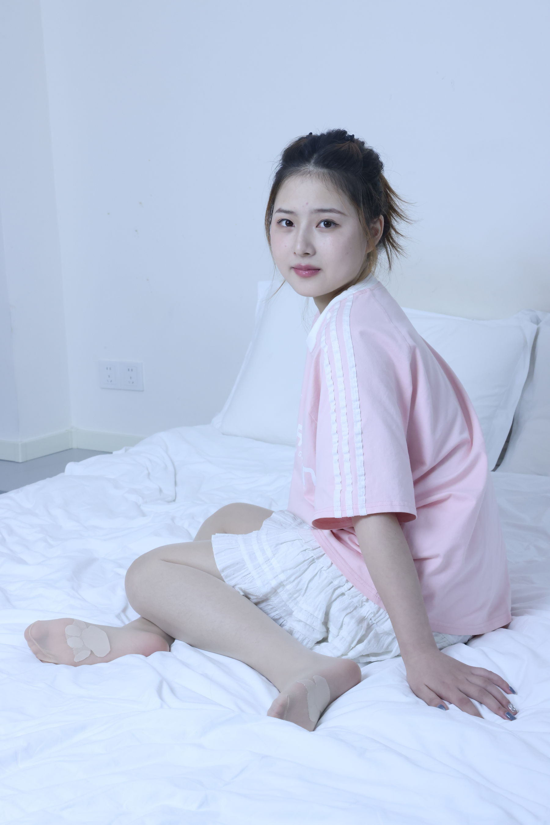 绮梦摄影 2024.09.05 No.017 露露 珍藏无修无水印版/(1150P)