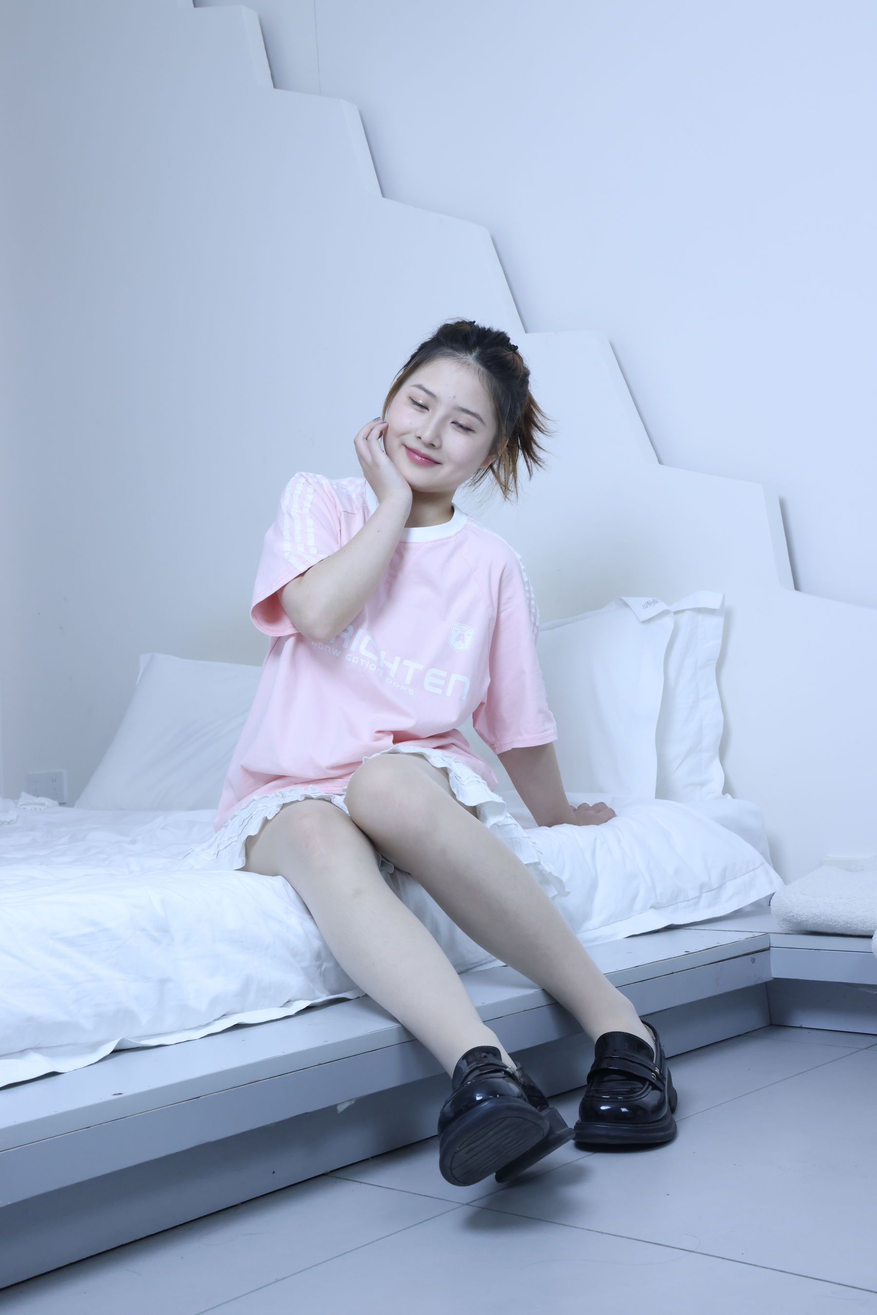 绮梦摄影 2024.09.05 No.017 露露 珍藏无修无水印版/(1150P)