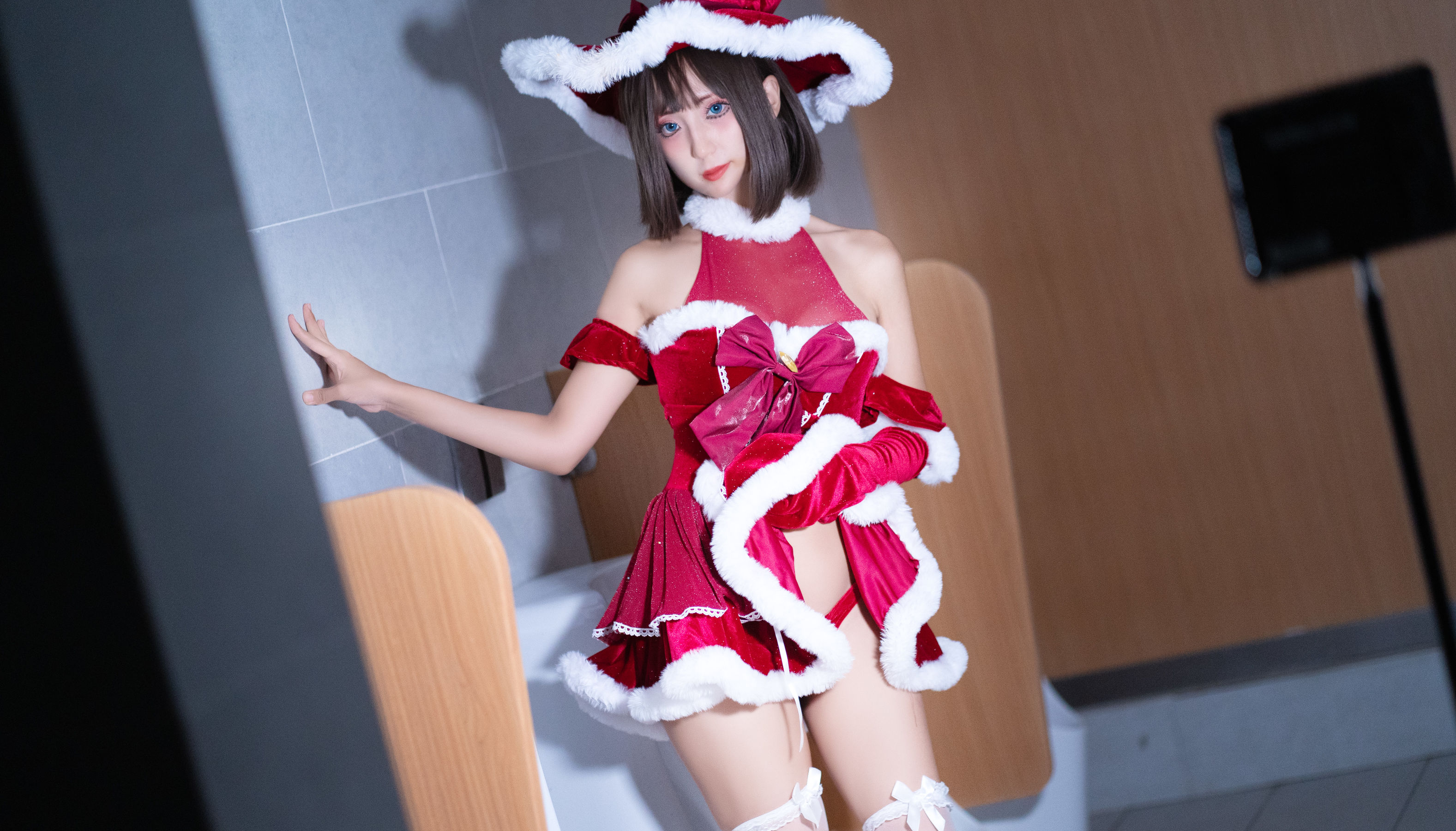 职业奶妈 三水子 - 圣诞小裙子/(72P)