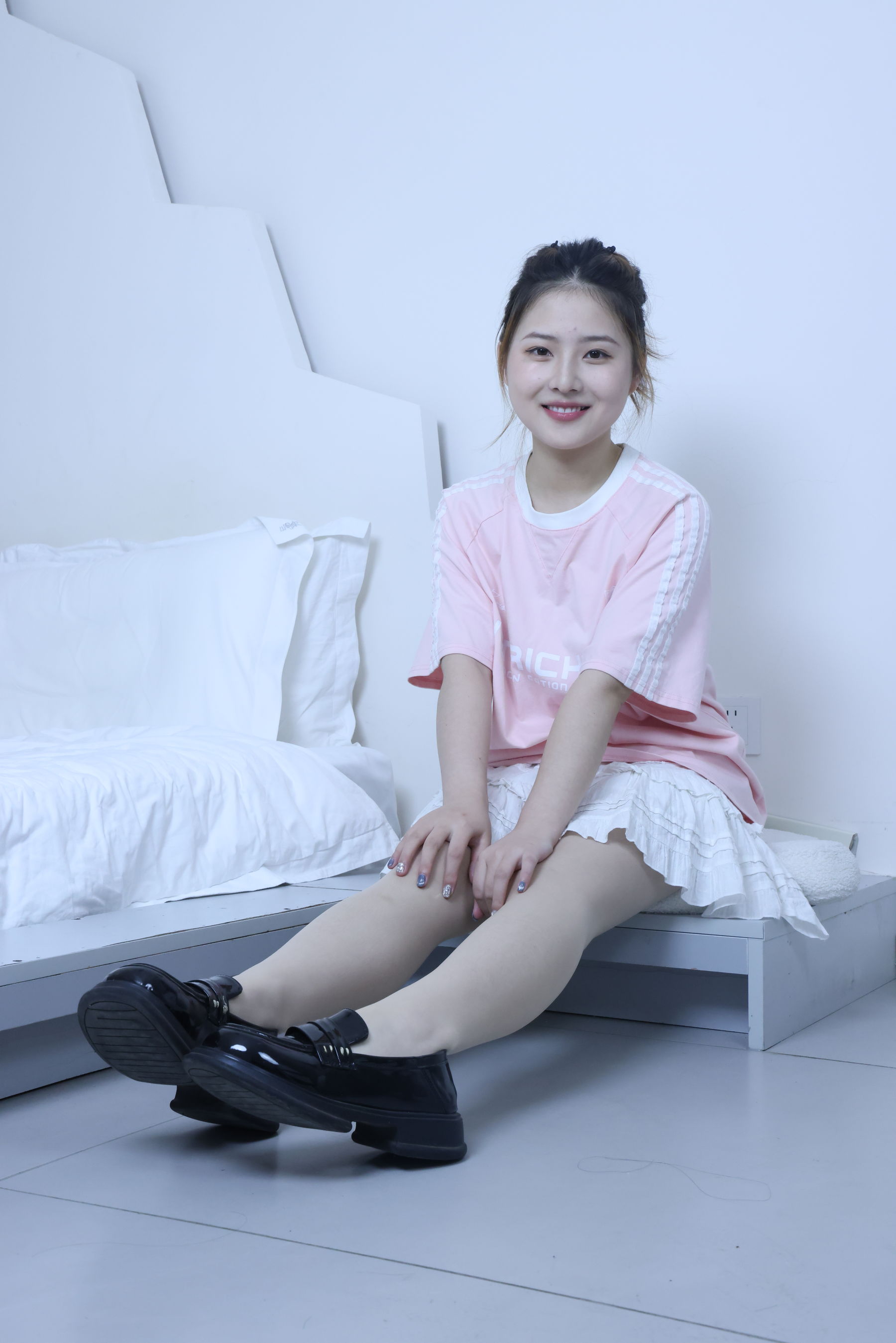 绮梦摄影 2024.09.05 No.017 露露 珍藏无修无水印版/(1150P)