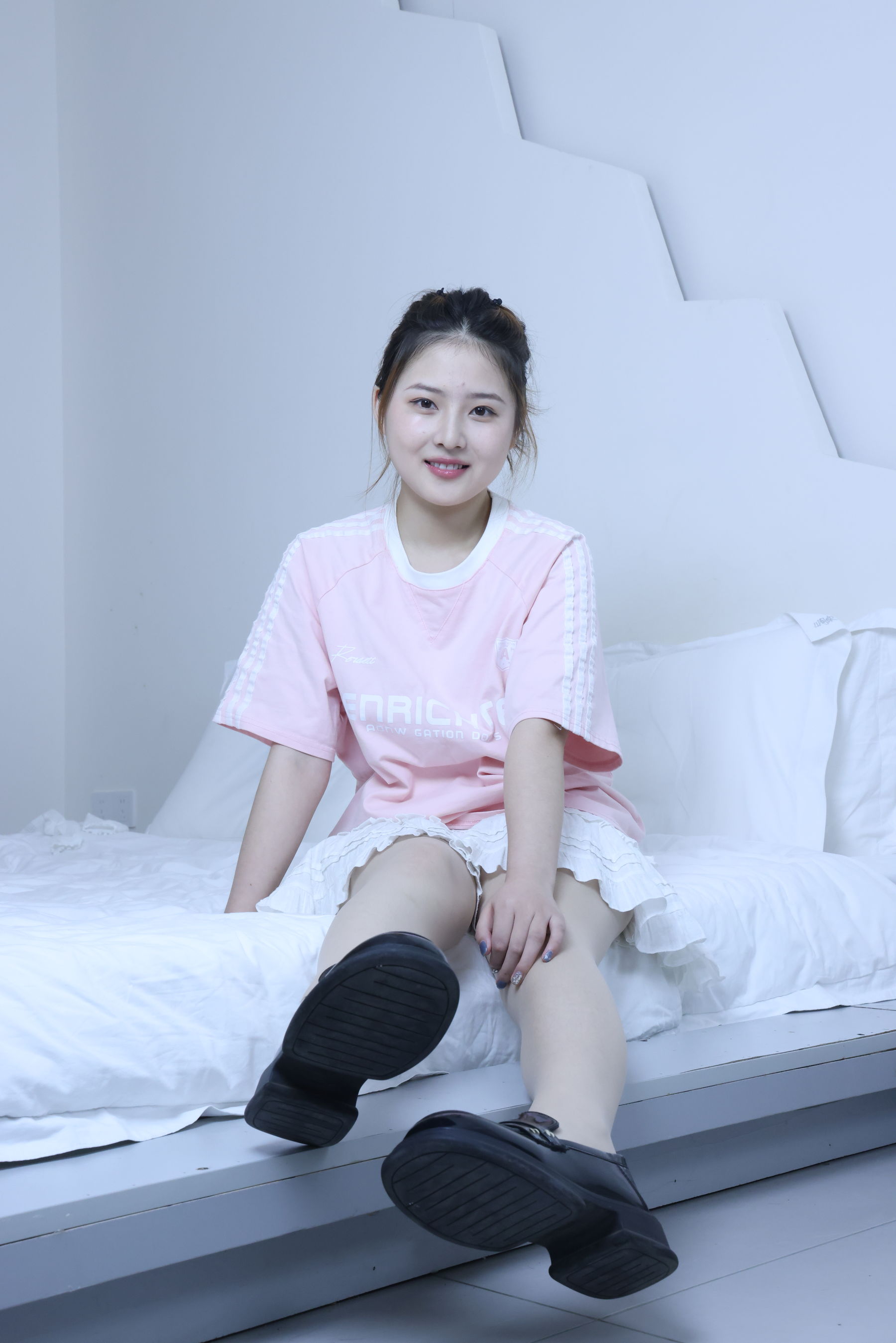 绮梦摄影 2024.09.05 No.017 露露 珍藏无修无水印版/(1150P)