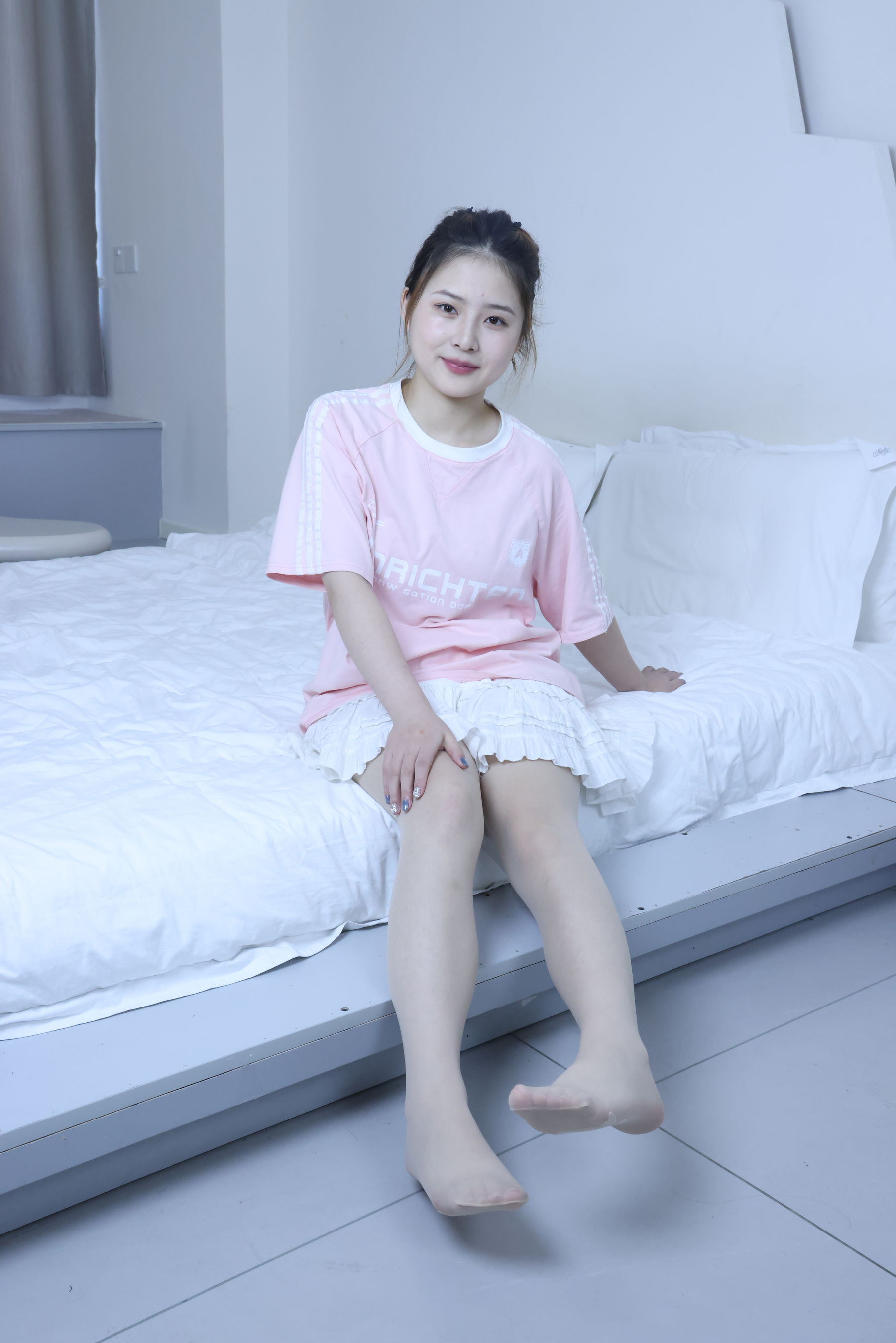 绮梦摄影 2024.09.05 No.017 露露 珍藏无修无水印版/(1150P)