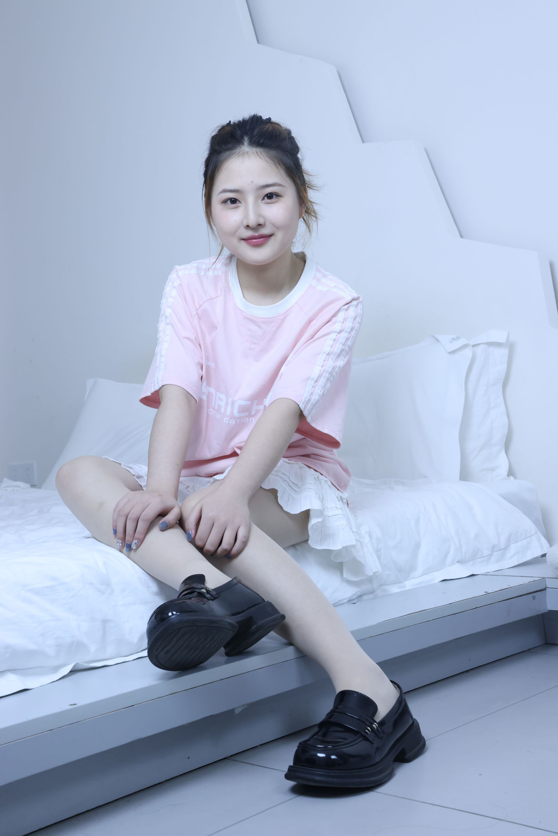 绮梦摄影 2024.09.05 No.017 露露 珍藏无修无水印版/(1150P)