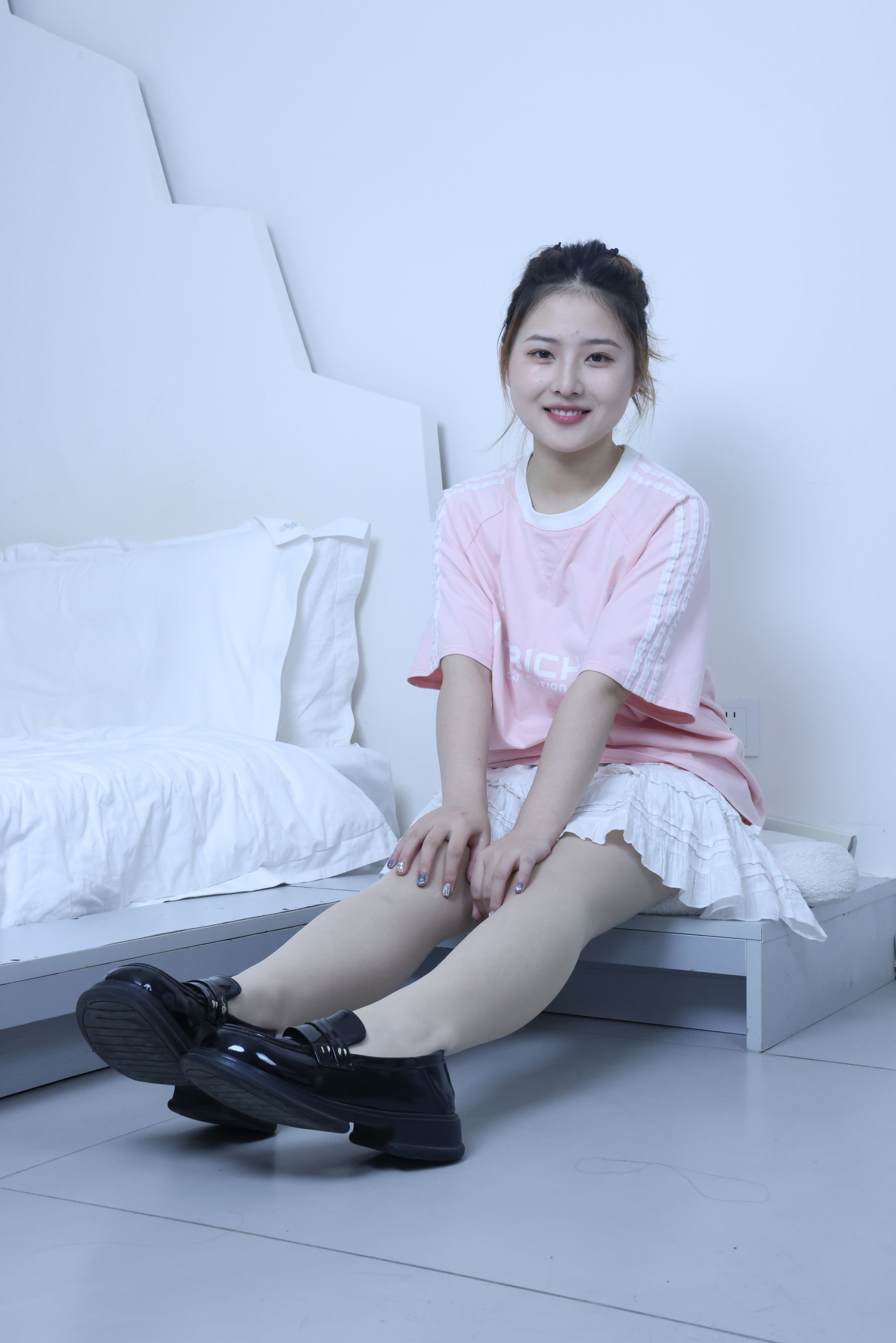 绮梦摄影 2024.09.05 No.017 露露 珍藏无修无水印版/(1150P)