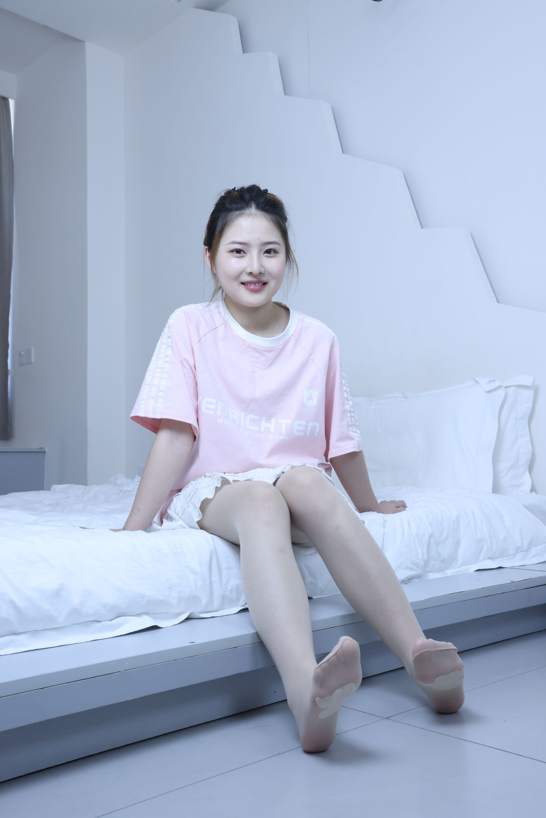 绮梦摄影 2024.09.05 No.017 露露 珍藏无修无水印版/(1150P)